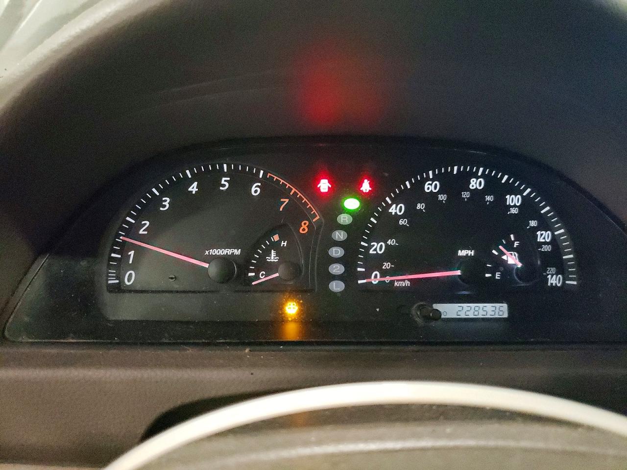 2002 Toyota Camry Le Silver vin: 4T1BF30K22U509752