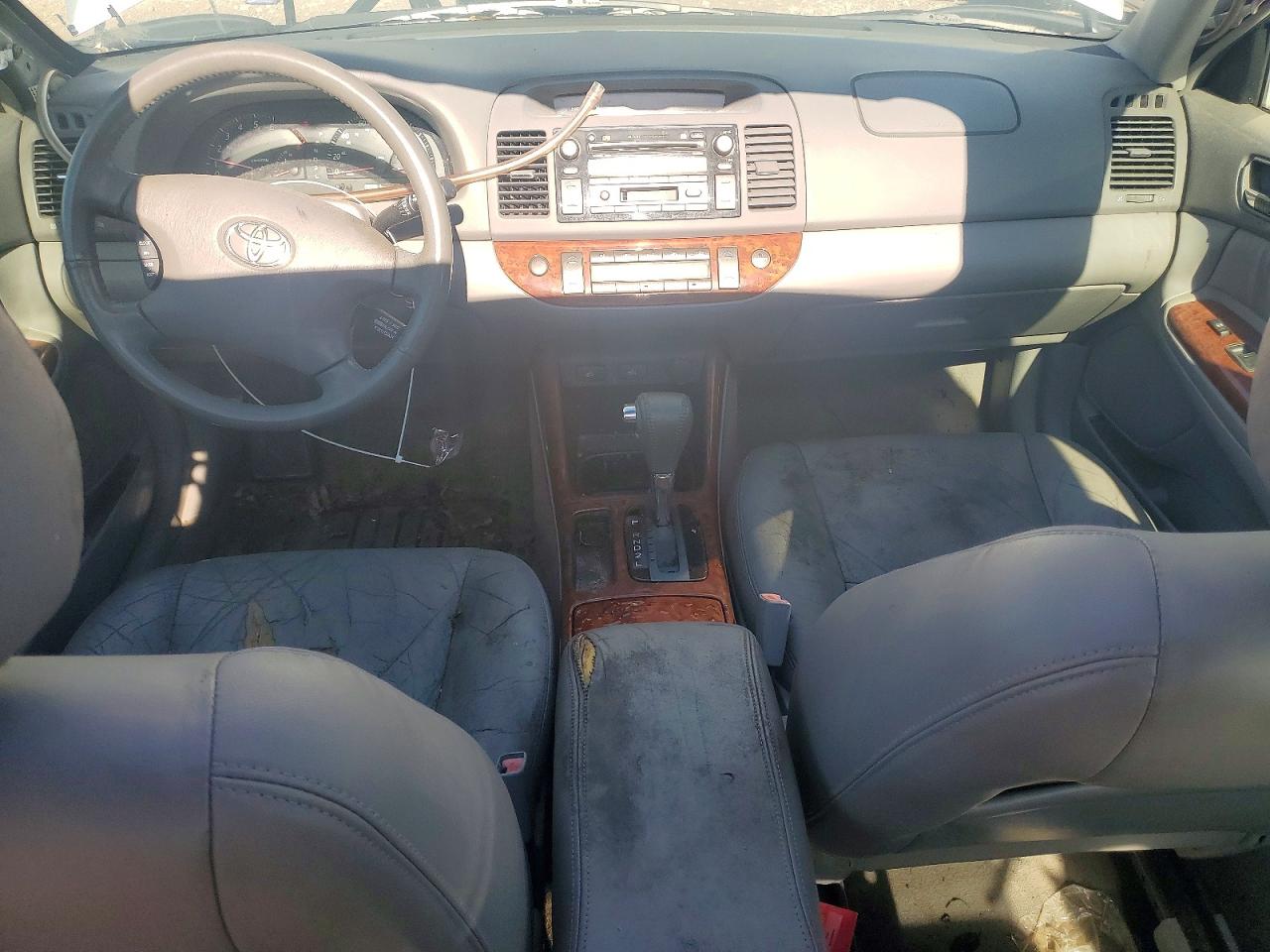 2002 Toyota Camry Xle V6 Silver vin: 4T1BF30K22U513896