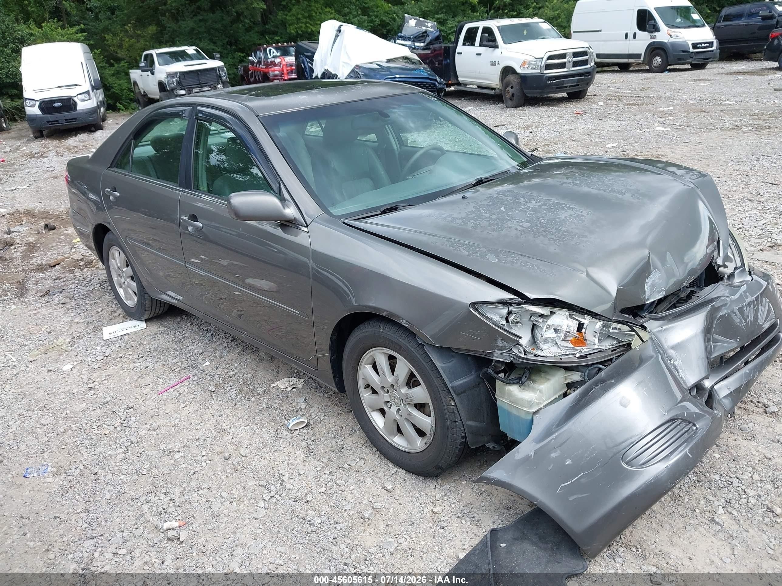 2002 Toyota Camry Xle Gray vin: 4T1BF30K22U523876