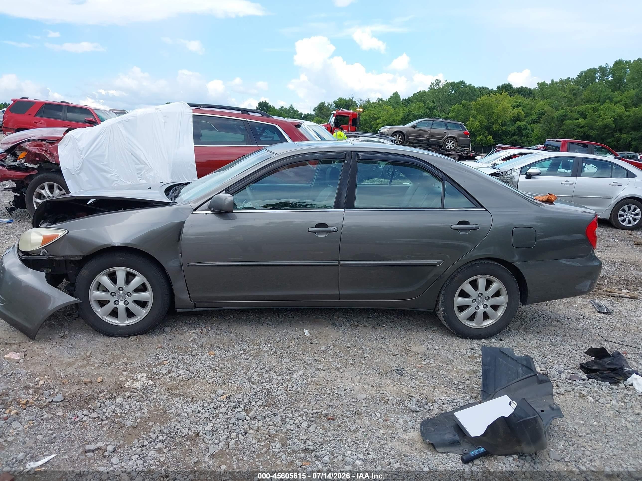 2002 Toyota Camry Xle Gray vin: 4T1BF30K22U523876