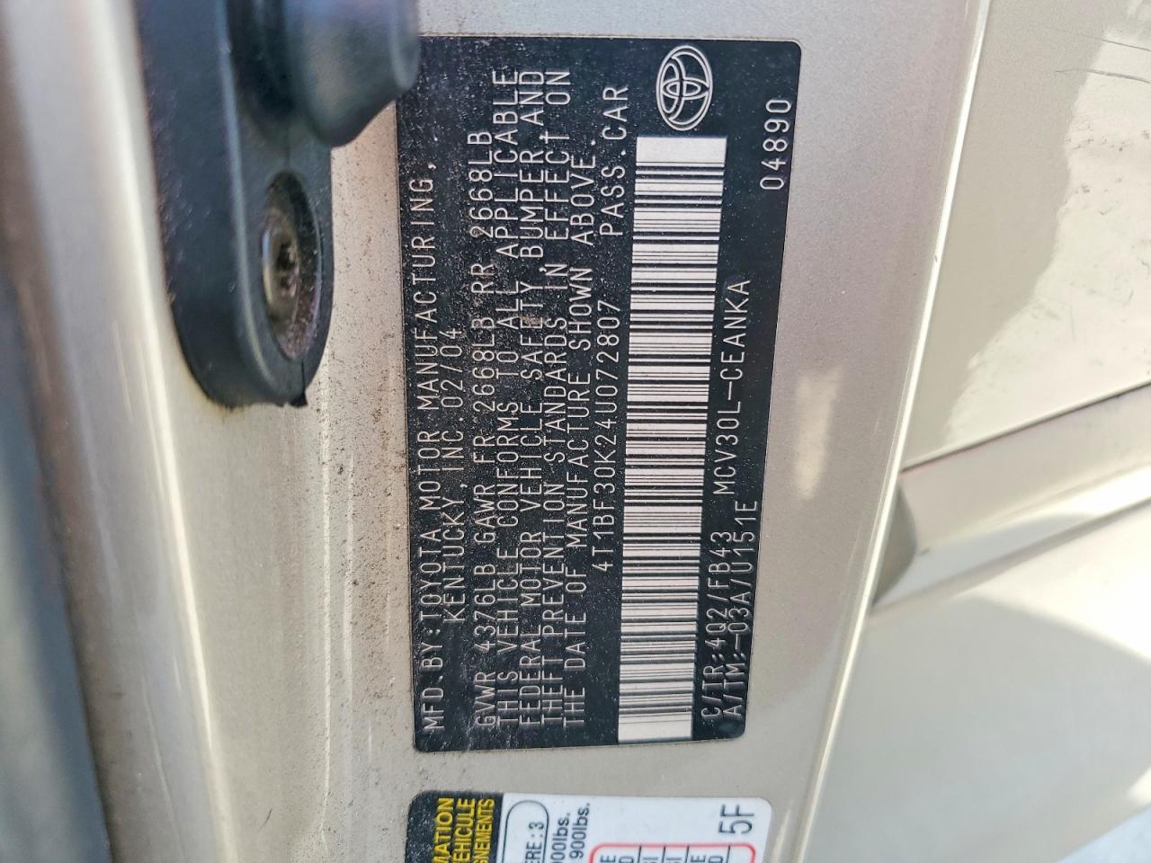 2004 Toyota Camry Le V6 Gold vin: 4T1BF30K24U072807