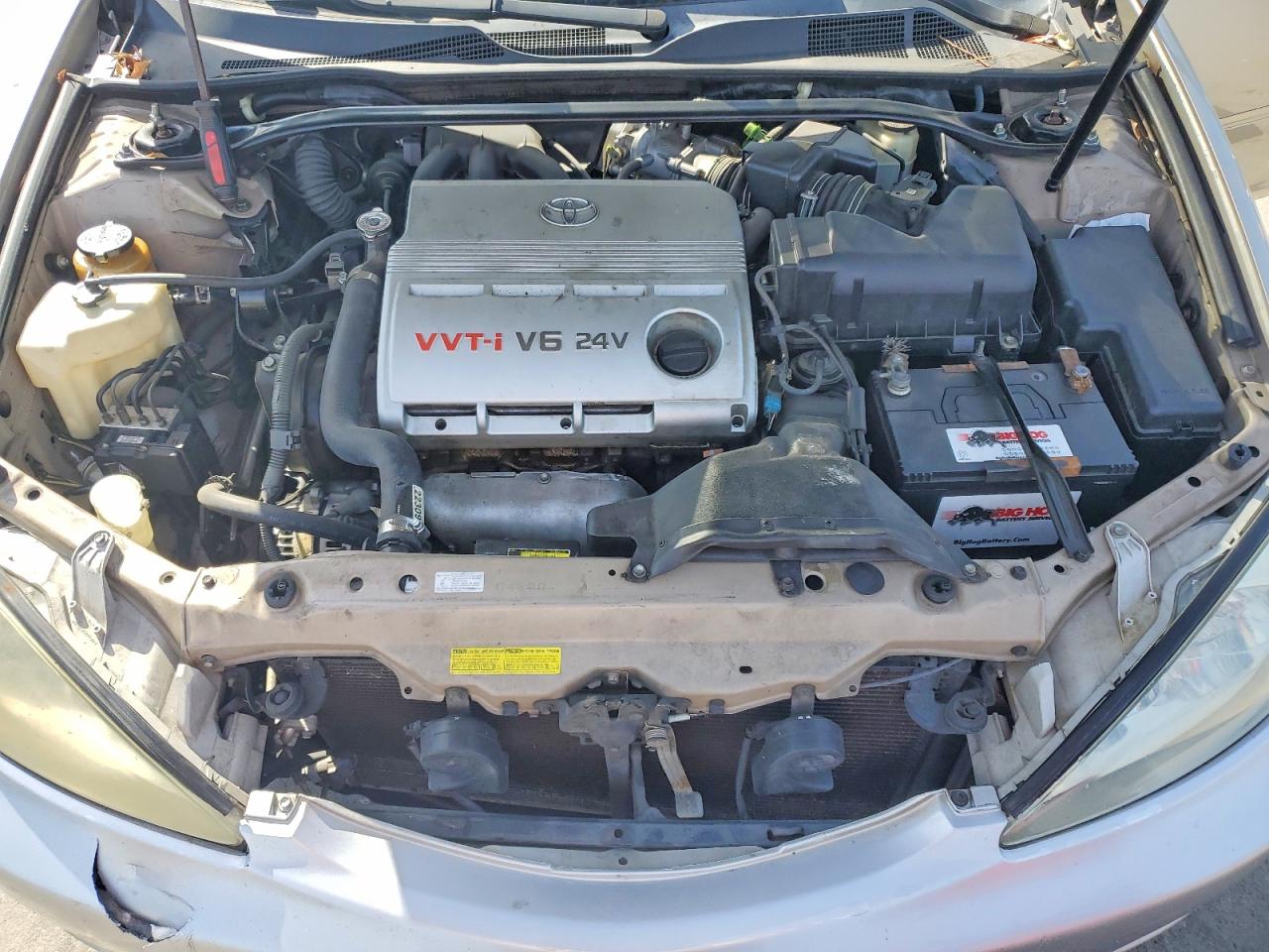 2004 Toyota Camry Le V6 Gold vin: 4T1BF30K24U072807