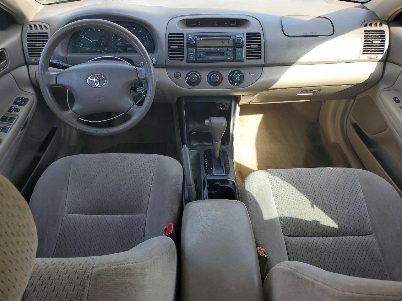 2004 Toyota Camry Le V6 Gold vin: 4T1BF30K24U072807