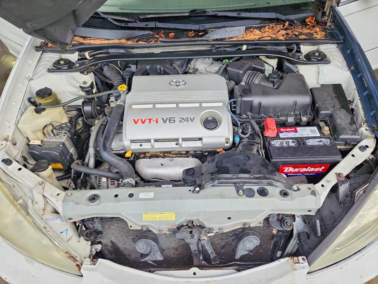 2004 Toyota Camry Xle V6 White vin: 4T1BF30K24U073228