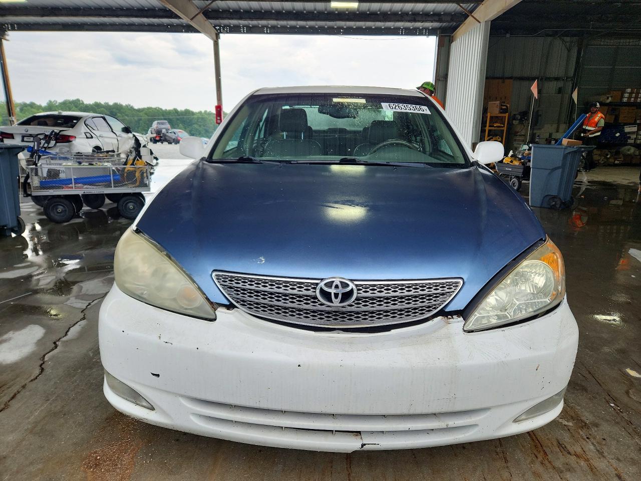 2004 Toyota Camry Xle V6 White vin: 4T1BF30K24U073228