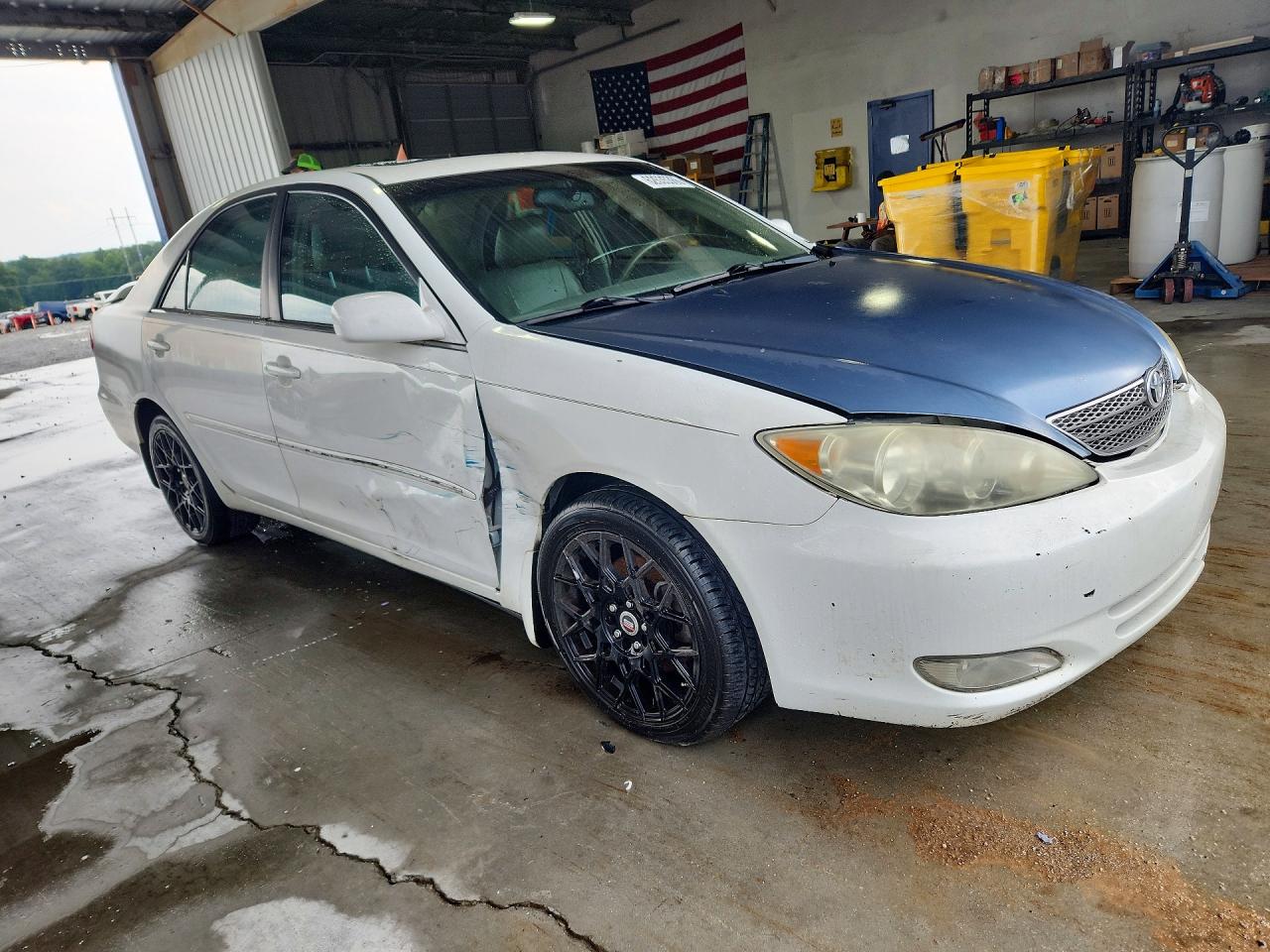 2004 Toyota Camry Xle V6 White vin: 4T1BF30K24U073228