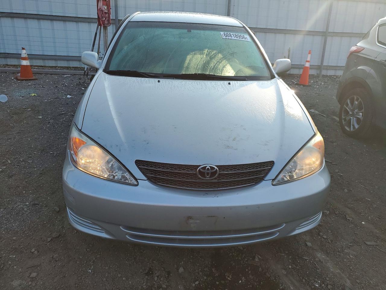 2004 Toyota Camry Le V6 Silver vin: 4T1BF30K24U073830