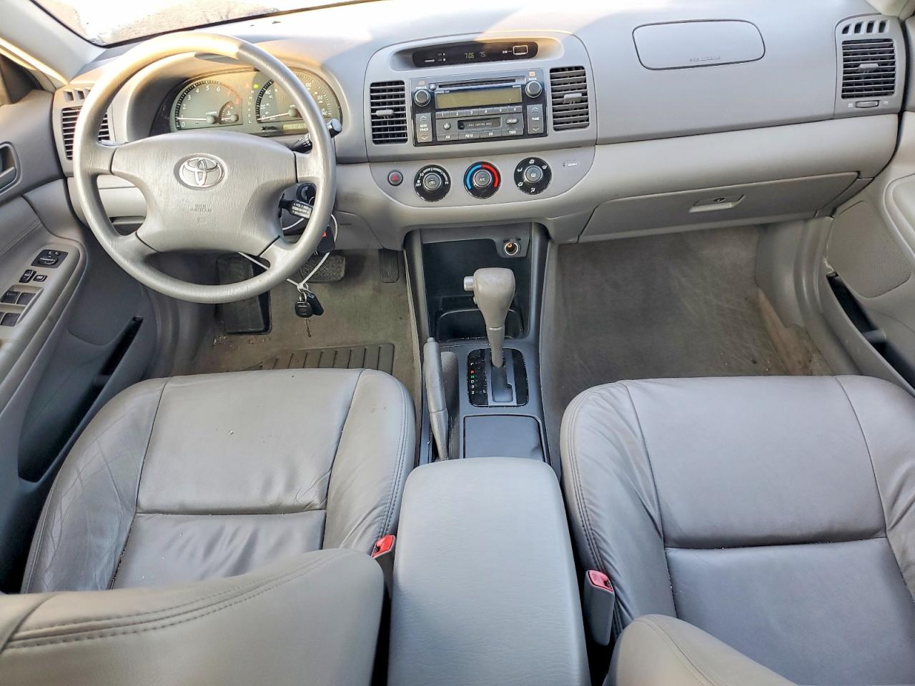 2004 Toyota Camry Le V6 Silver vin: 4T1BF30K24U073830