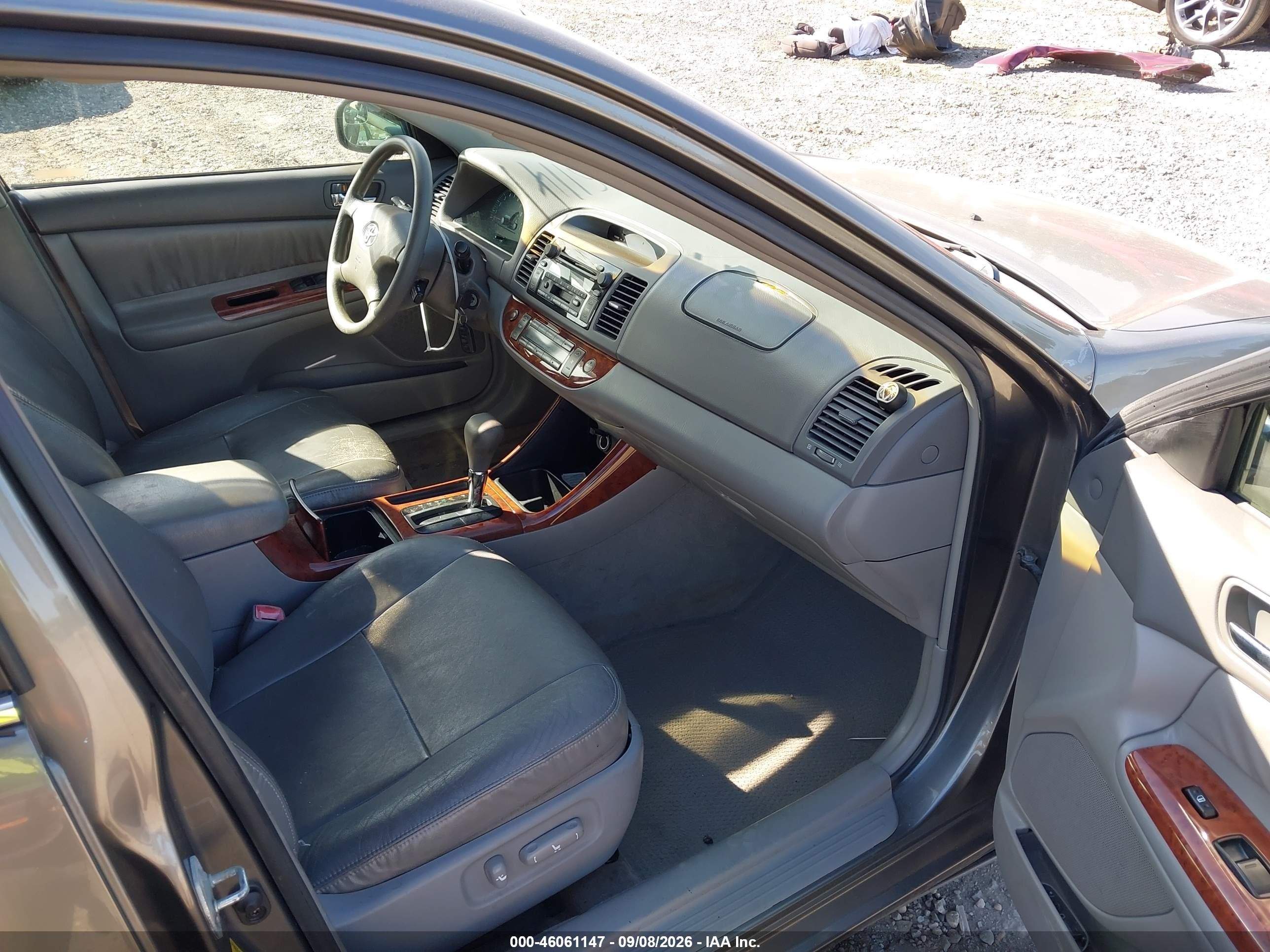 2004 Toyota Camry Xle V6 Beige vin: 4T1BF30K24U571672