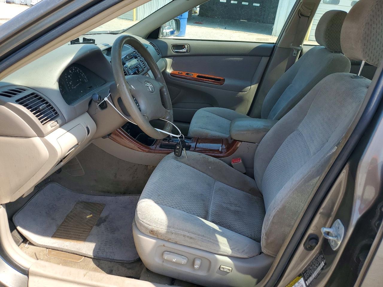 2004 Toyota Camry Xle V6 Tan vin: 4T1BF30K24U584714