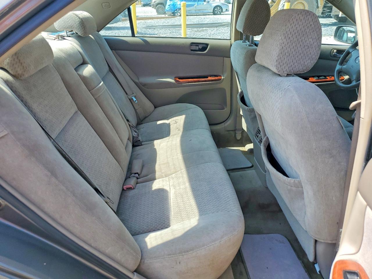 2004 Toyota Camry Xle V6 Tan vin: 4T1BF30K24U584714