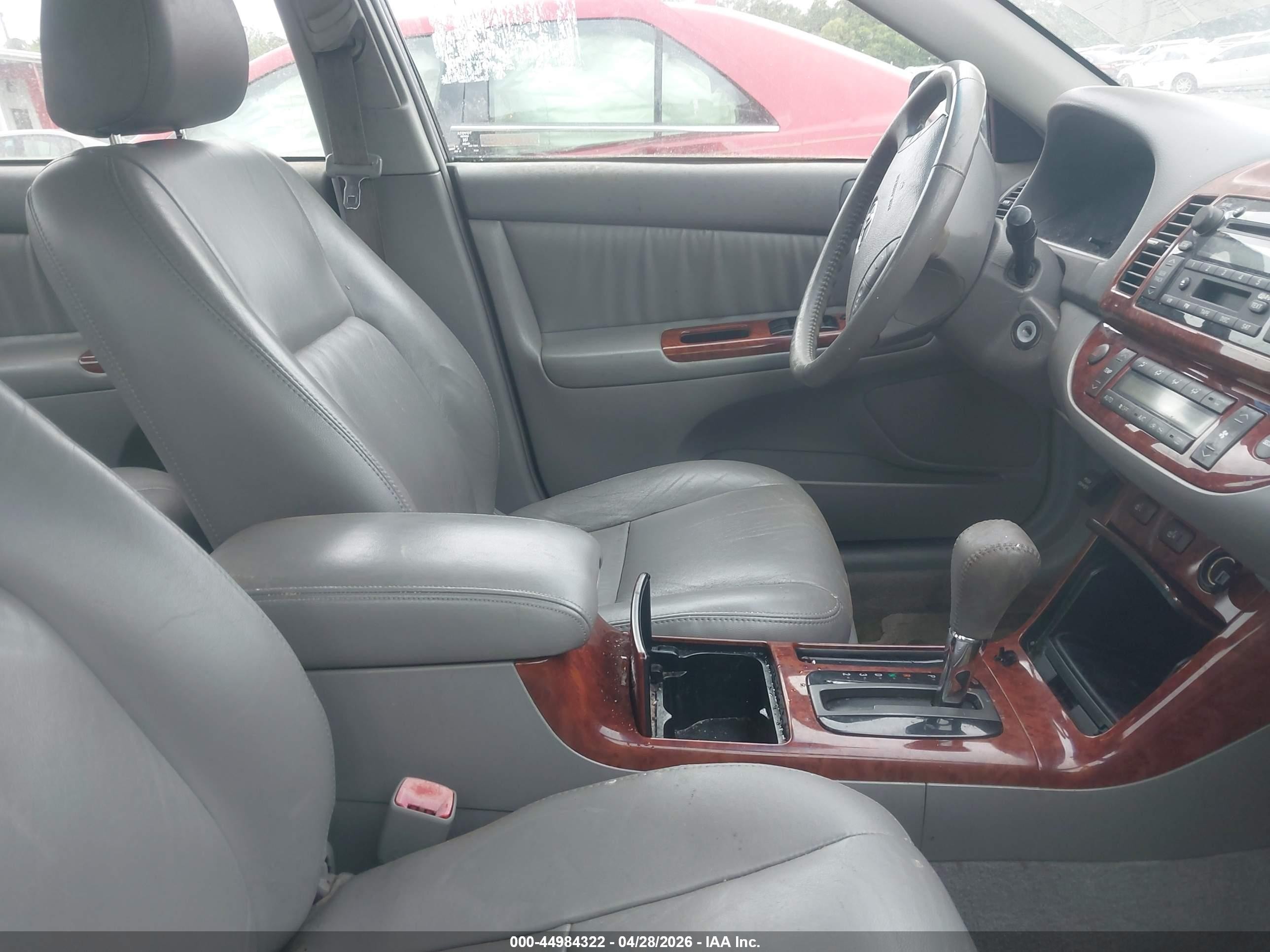 2005 Toyota Camry Xle V6 Green vin: 4T1BF30K25U092962