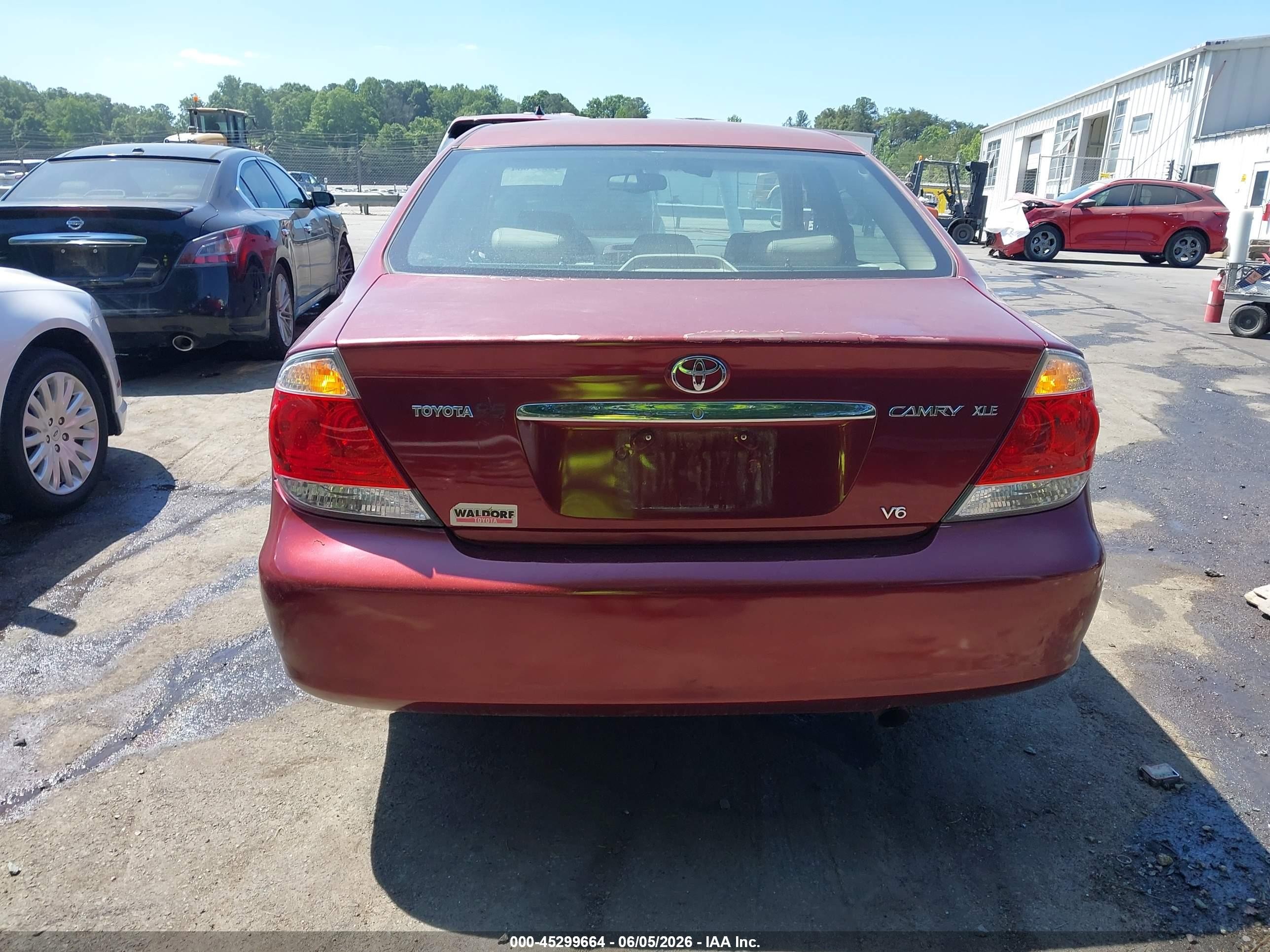 2005 Toyota Camry Xle V6 Red vin: 4T1BF30K25U105371