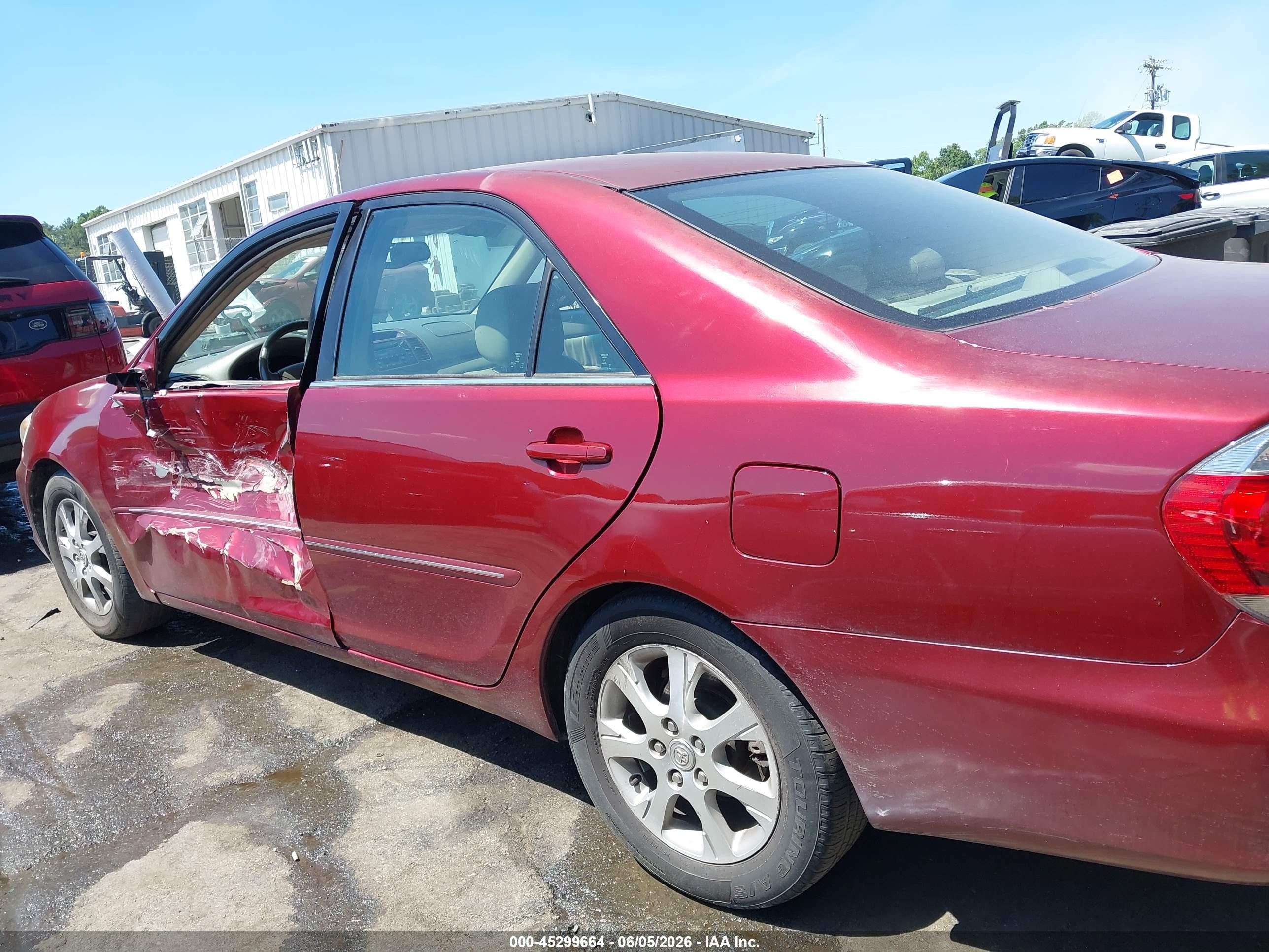 2005 Toyota Camry Xle V6 Red vin: 4T1BF30K25U105371
