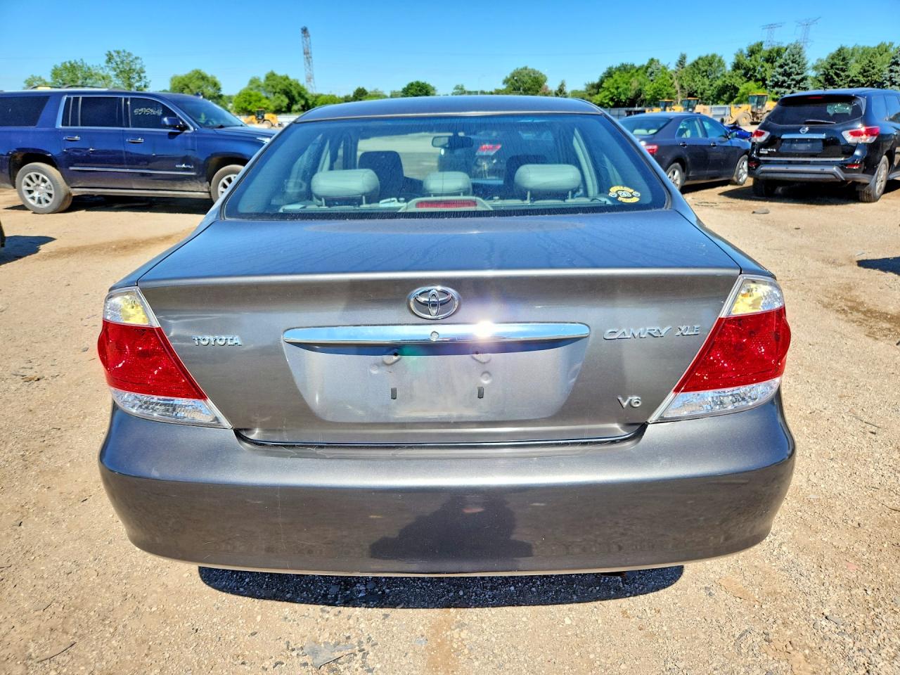 2005 Toyota Camry Xle V6 Gray vin: 4T1BF30K25U593480