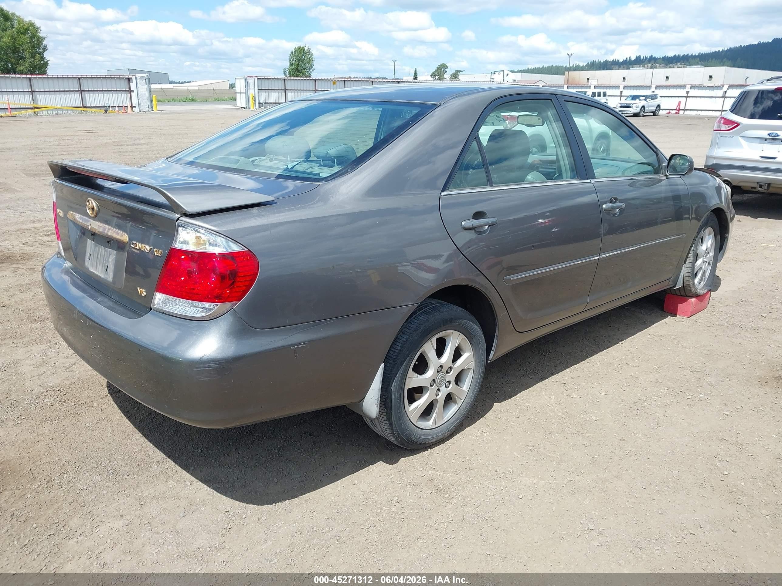 2005 Toyota Camry Xle V6 Серый vin: 4T1BF30K25U597285
