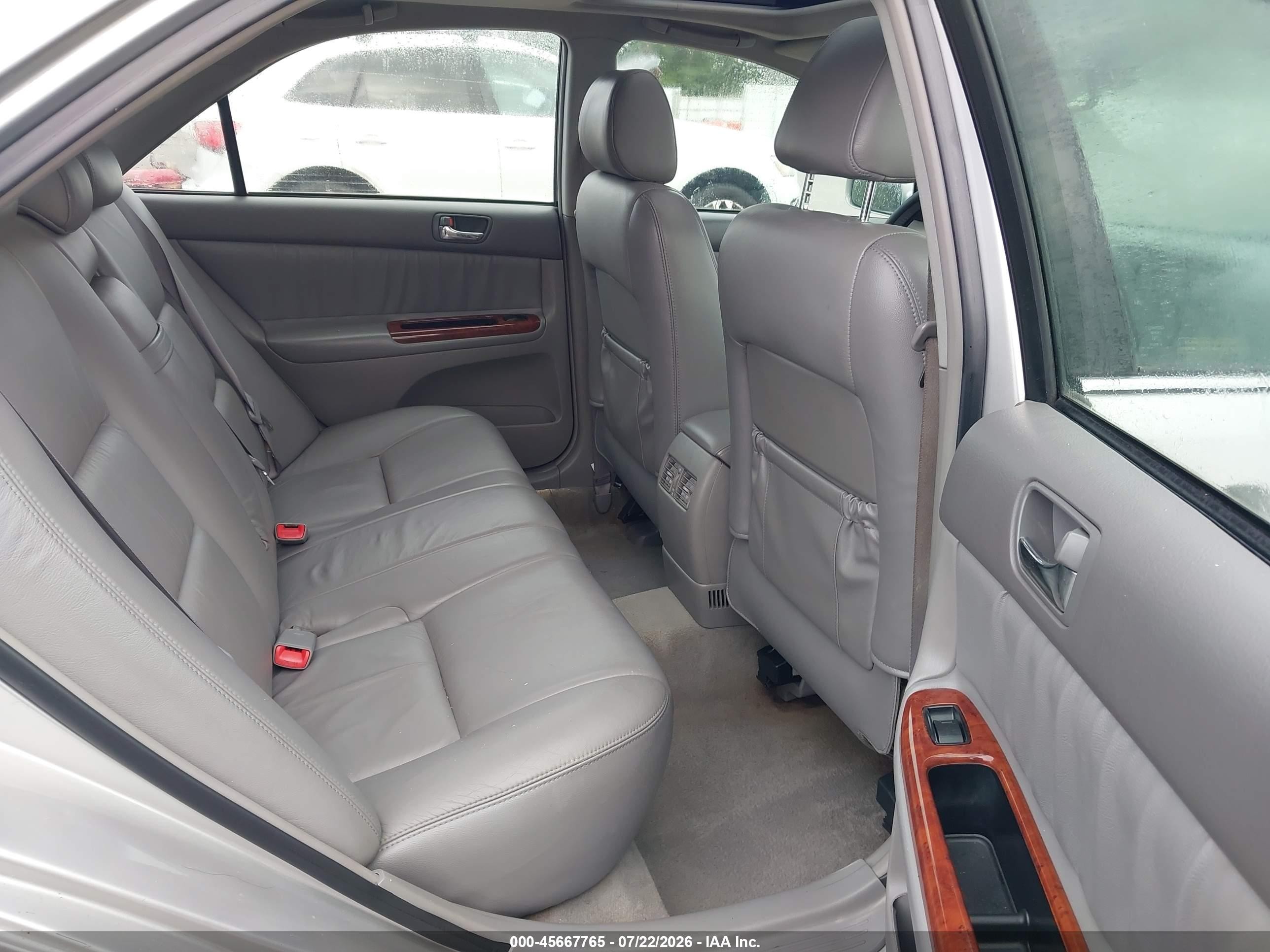 2005 Toyota Camry Xle V6 Silver vin: 4T1BF30K25U611119