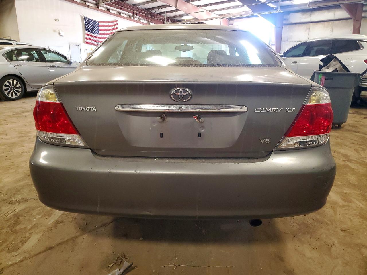 2005 Toyota Camry Xle V6 Silver vin: 4T1BF30K25U618829