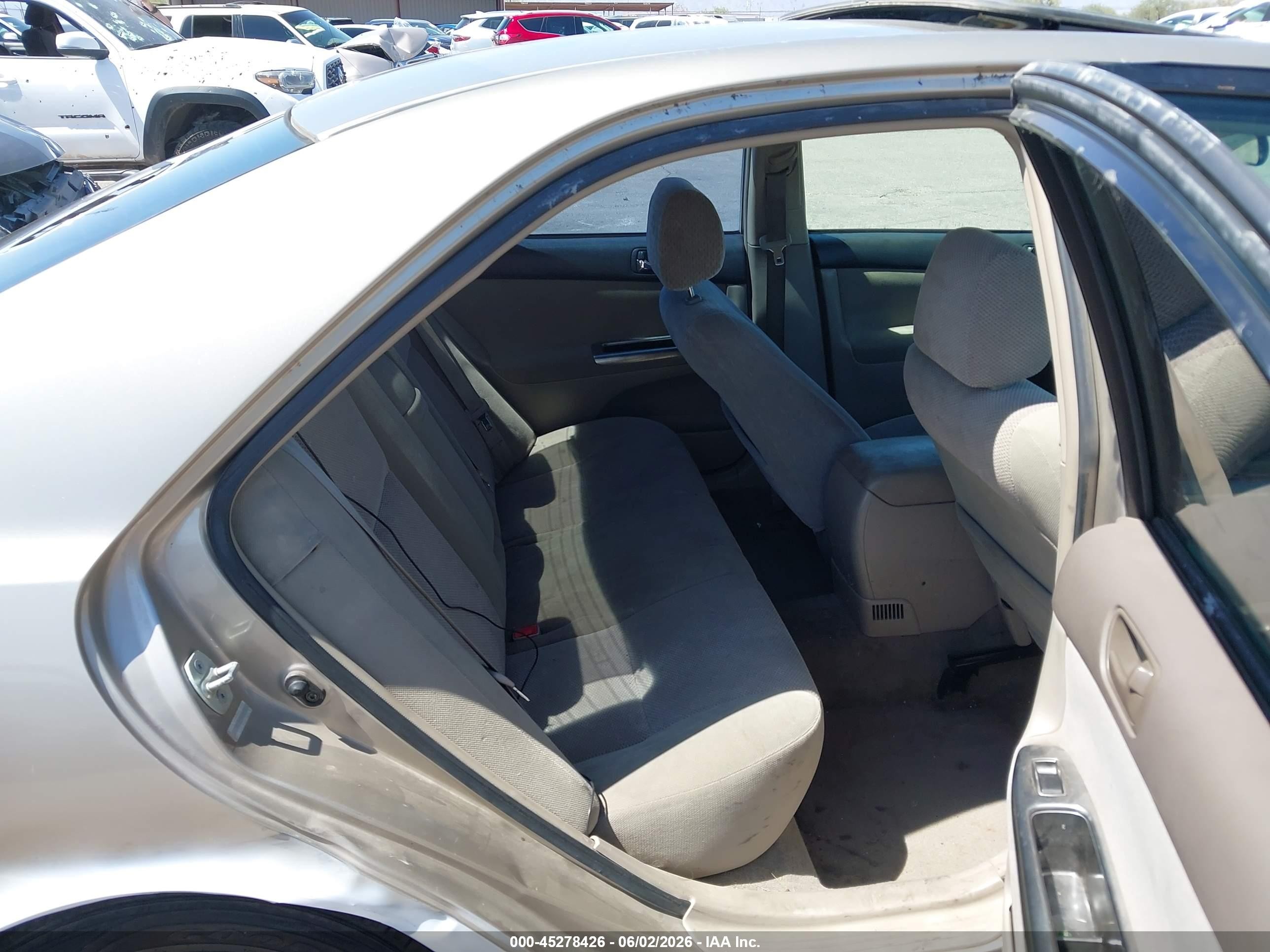 2002 Toyota Camry Se V6 Champagne vin: 4T1BF30K32U504561