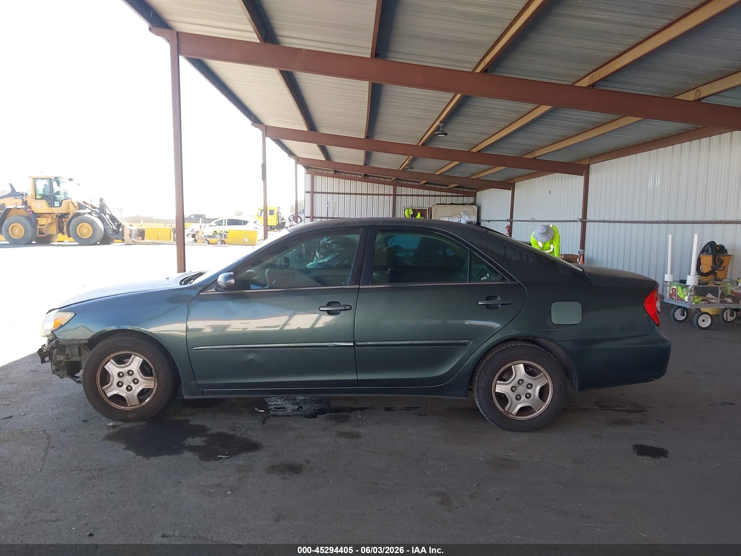 2003 Toyota Camry Le V6 Green vin: 4T1BF30K33U553065