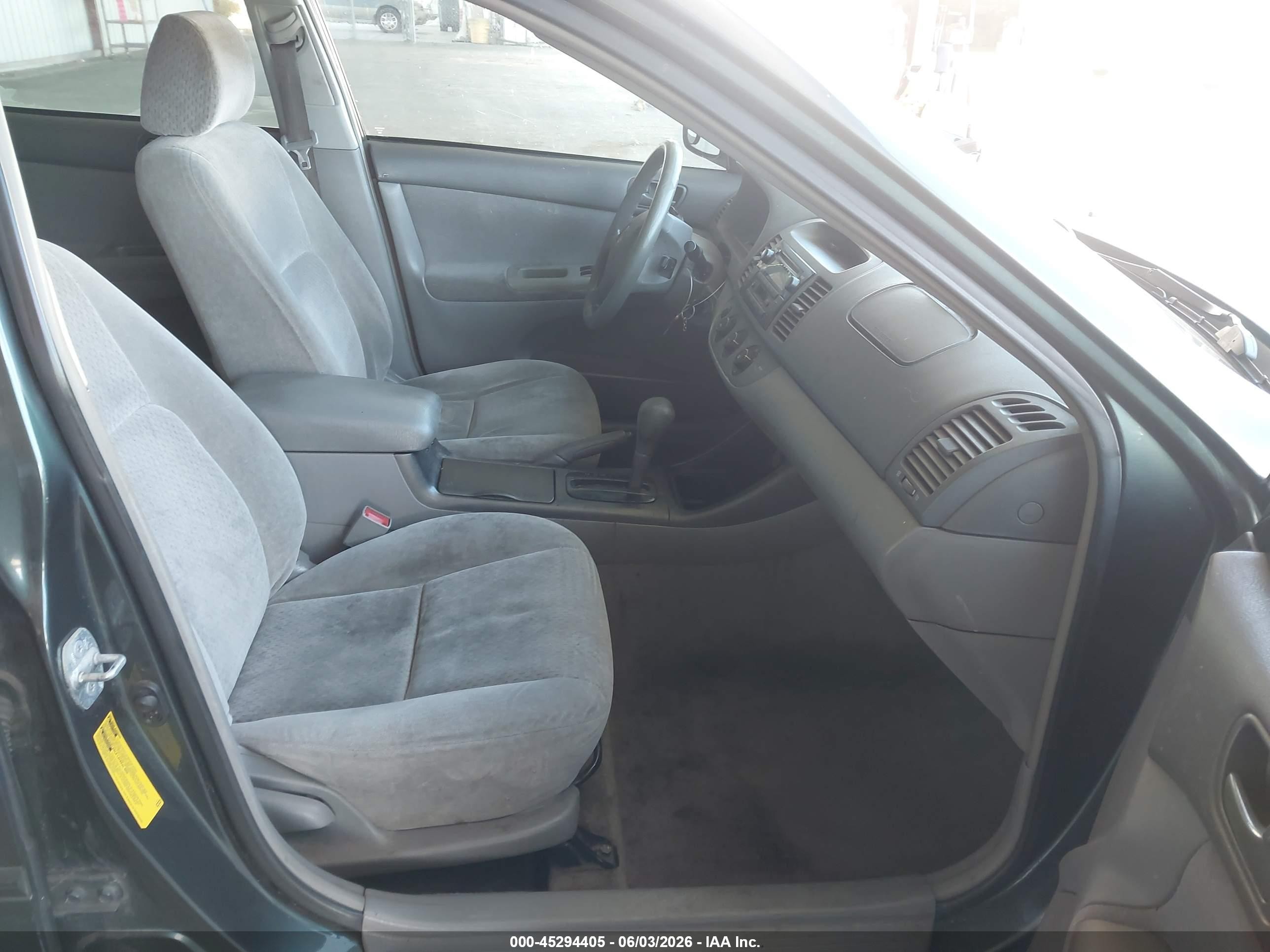 2003 Toyota Camry Le V6 Green vin: 4T1BF30K33U553065