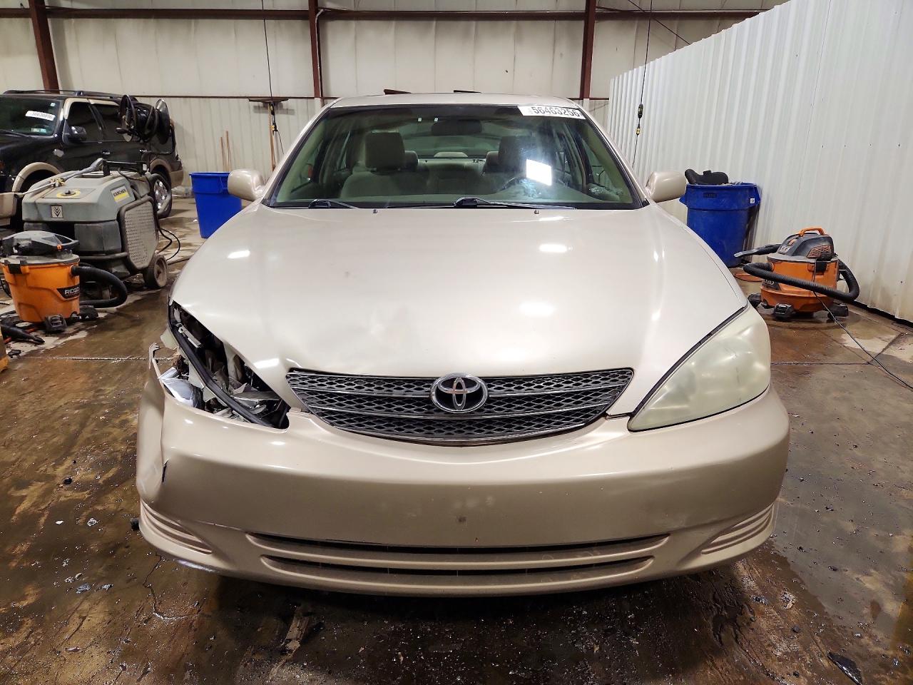 2003 Toyota Camry Le V6 Beige vin: 4T1BF30K33U565720