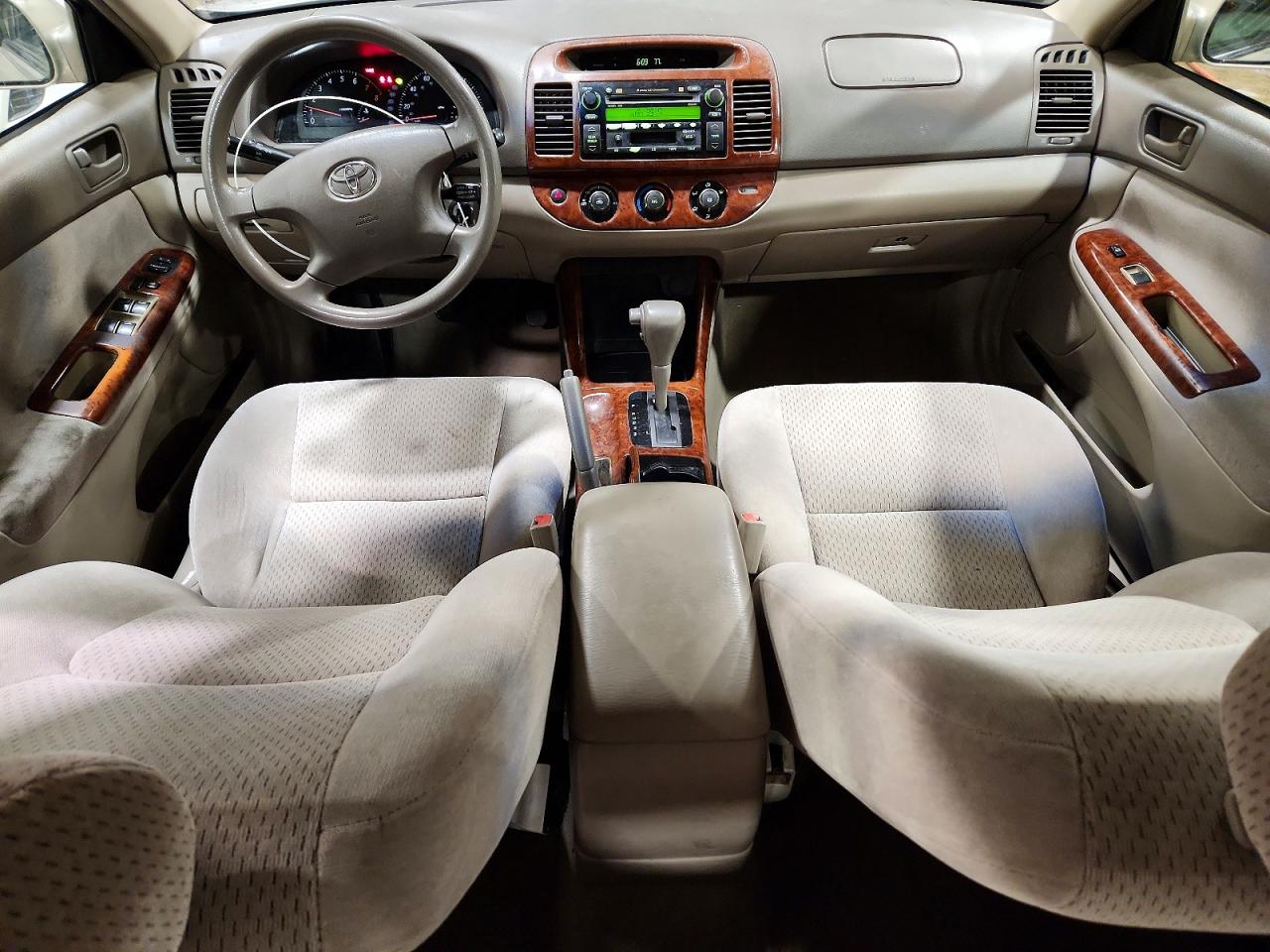2003 Toyota Camry Le V6 Beige vin: 4T1BF30K33U565720