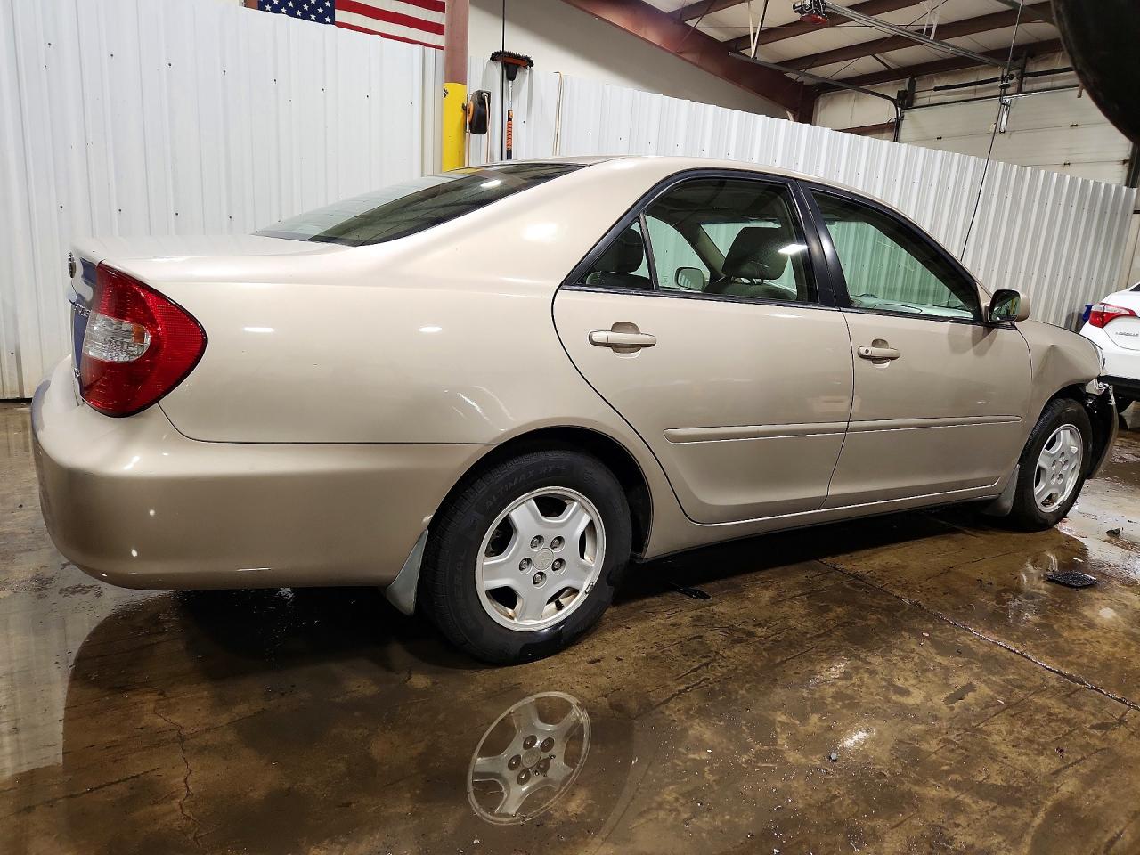 2003 Toyota Camry Le V6 Beige vin: 4T1BF30K33U565720