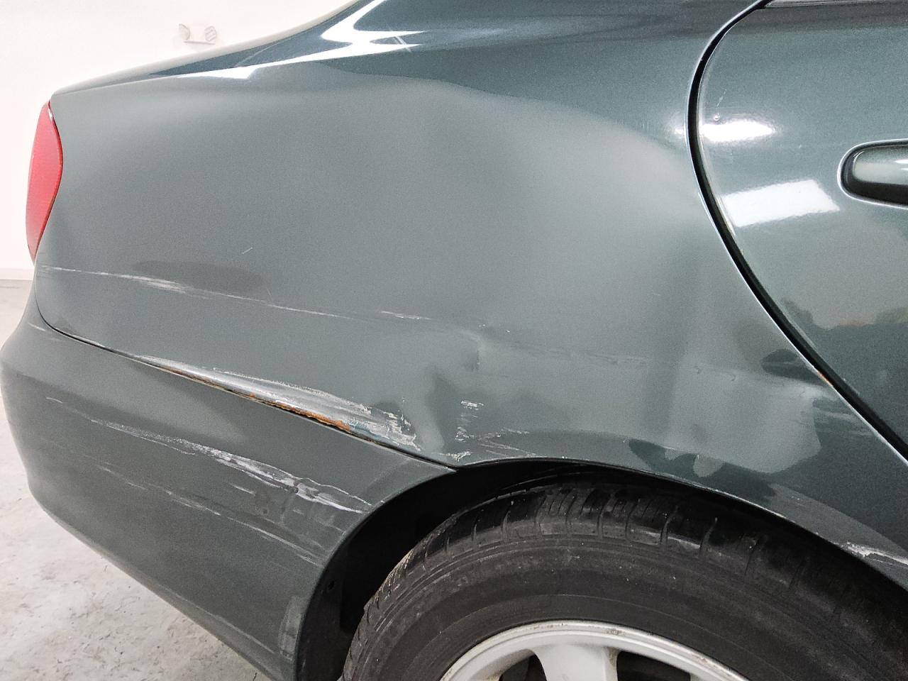 2004 Toyota Camry Xle V6 Green vin: 4T1BF30K34U074176 Damage: Right Qtr Panel, Dent(S) W/ Paint Dmg, > 12 Inches