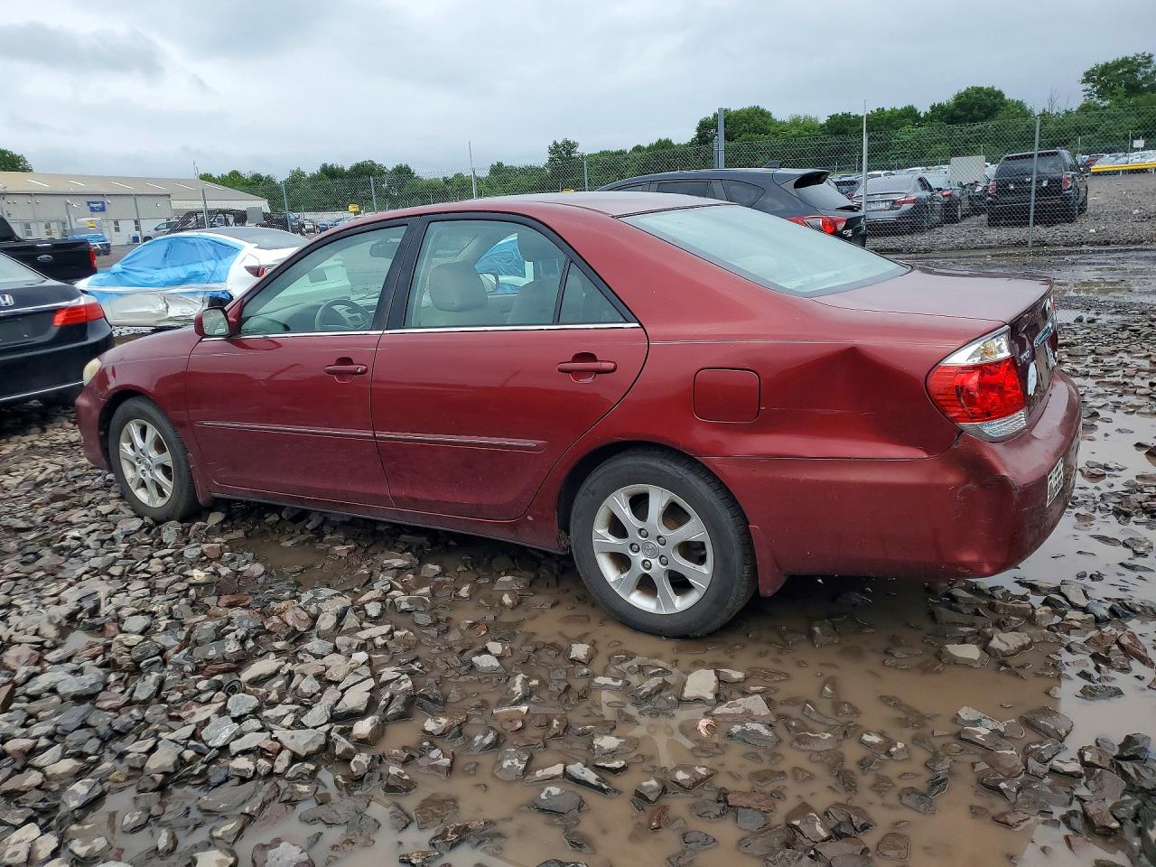 2005 Toyota Camry Xle V6 Red vin: 4T1BF30K35U087897