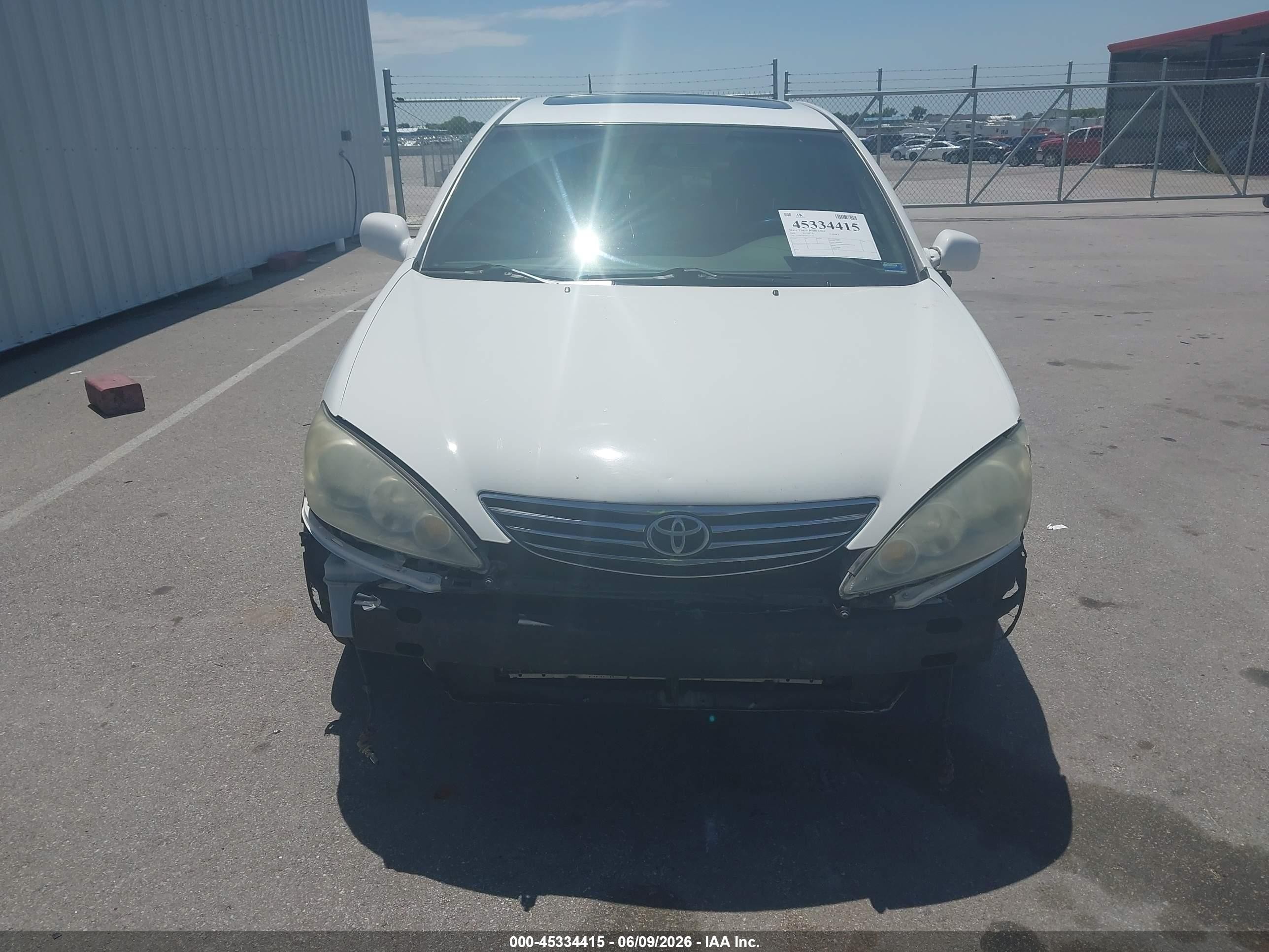 2006 Toyota Camry Xle V6 White vin: 4T1BF30K36U621515