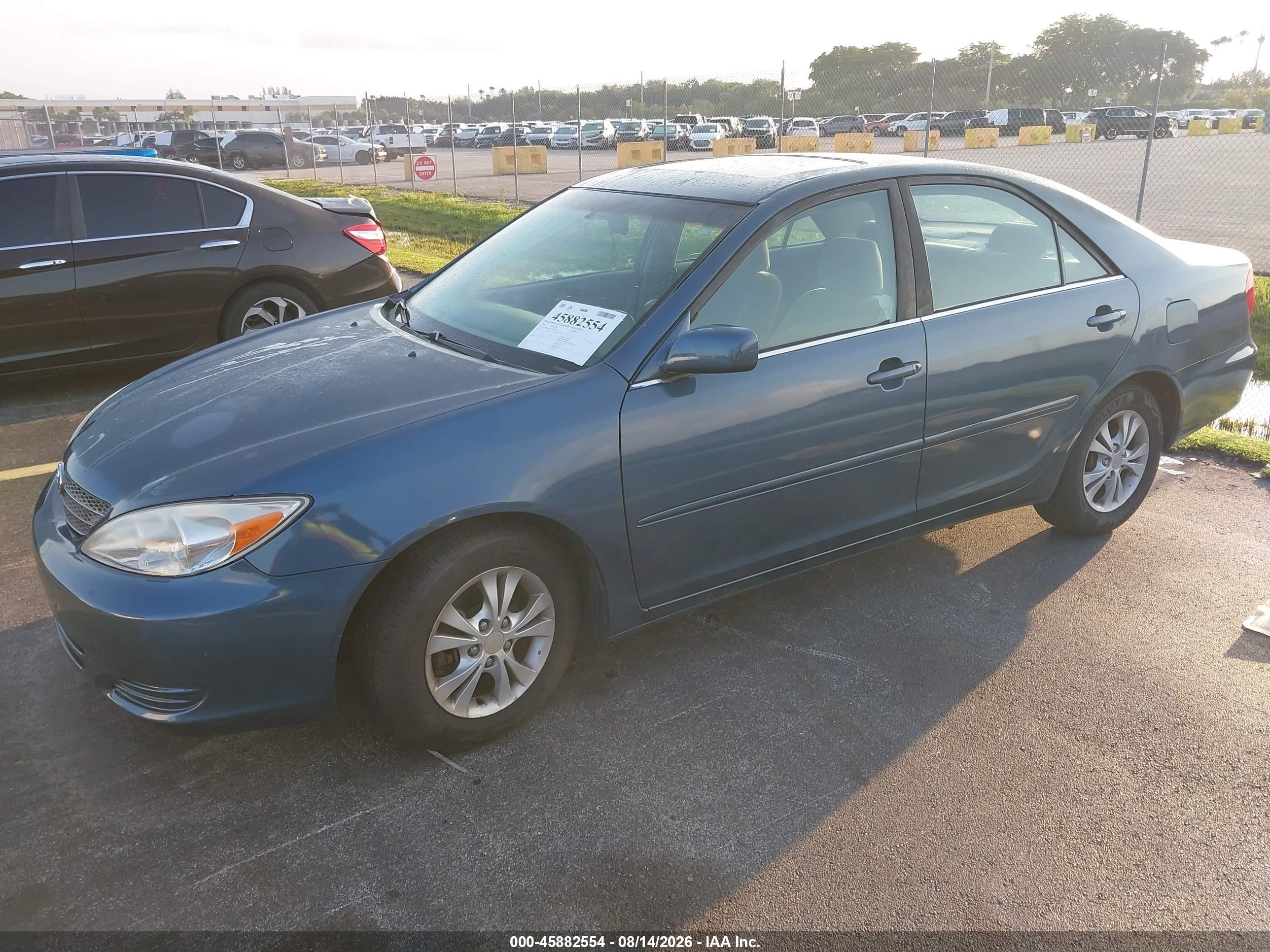 2004 Toyota Camry Le V6 Blue vin: 4T1BF30K44U570376