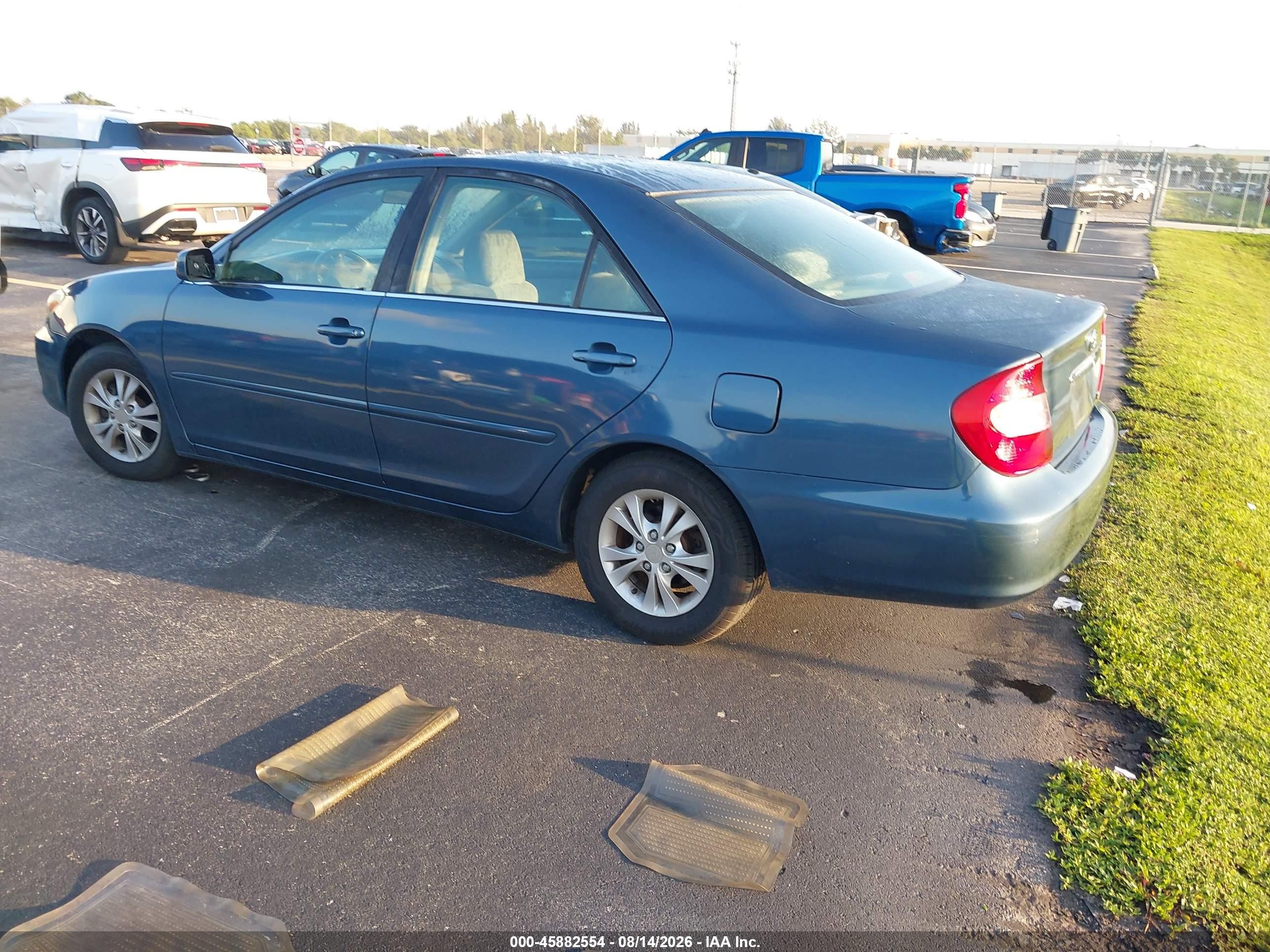 2004 Toyota Camry Le V6 Blue vin: 4T1BF30K44U570376