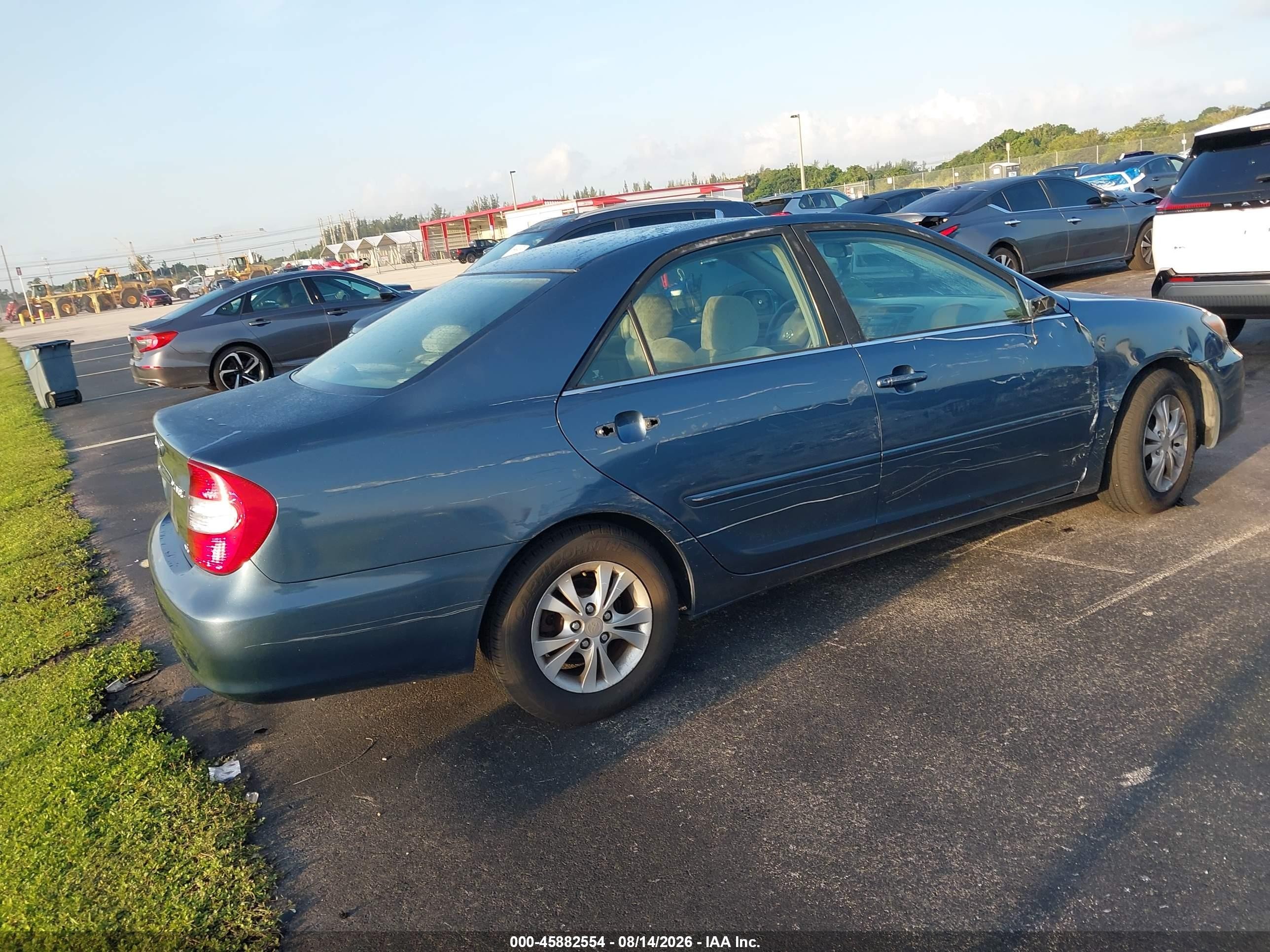 2004 Toyota Camry Le V6 Blue vin: 4T1BF30K44U570376