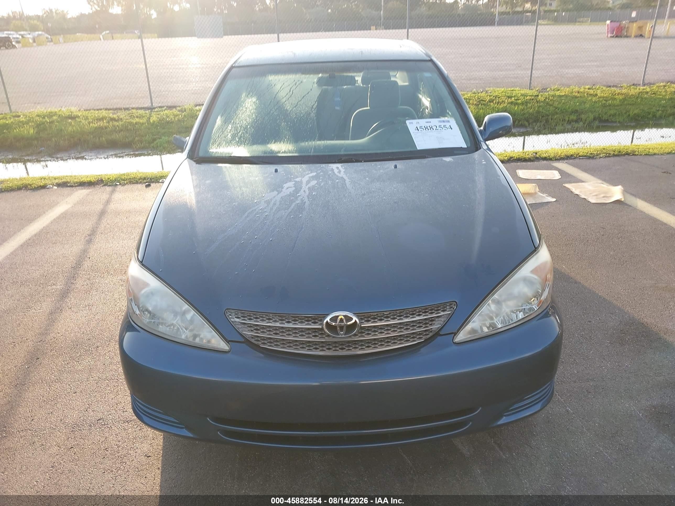 2004 Toyota Camry Le V6 Blue vin: 4T1BF30K44U570376