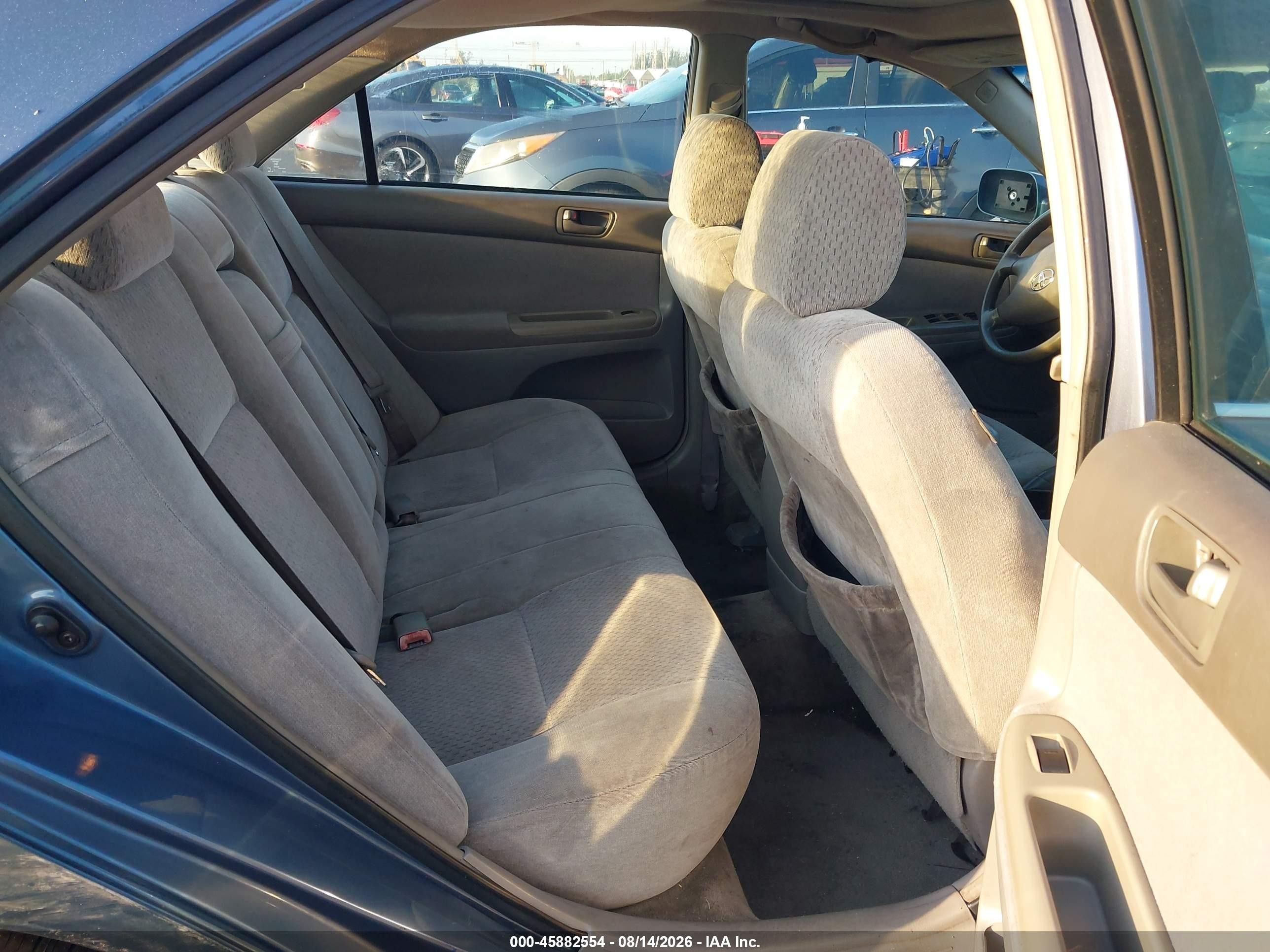 2004 Toyota Camry Le V6 Blue vin: 4T1BF30K44U570376
