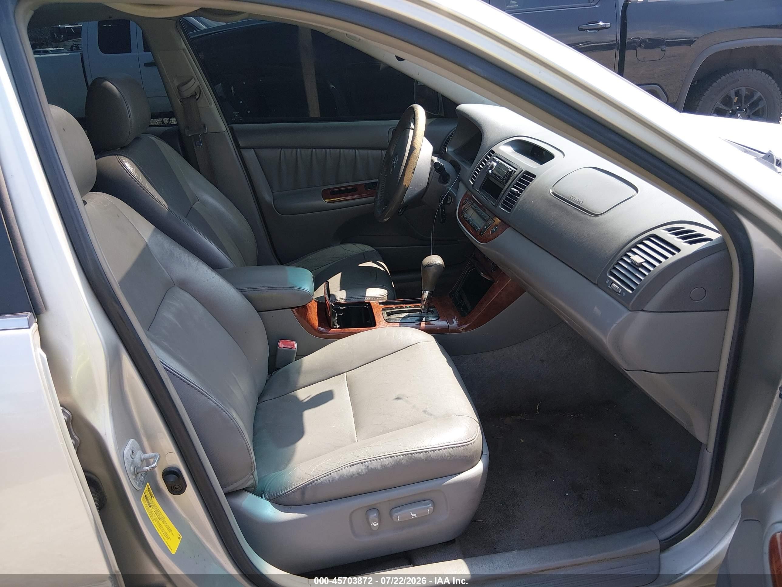 2005 Toyota Camry Xle V6 Silver vin: 4T1BF30K45U086175