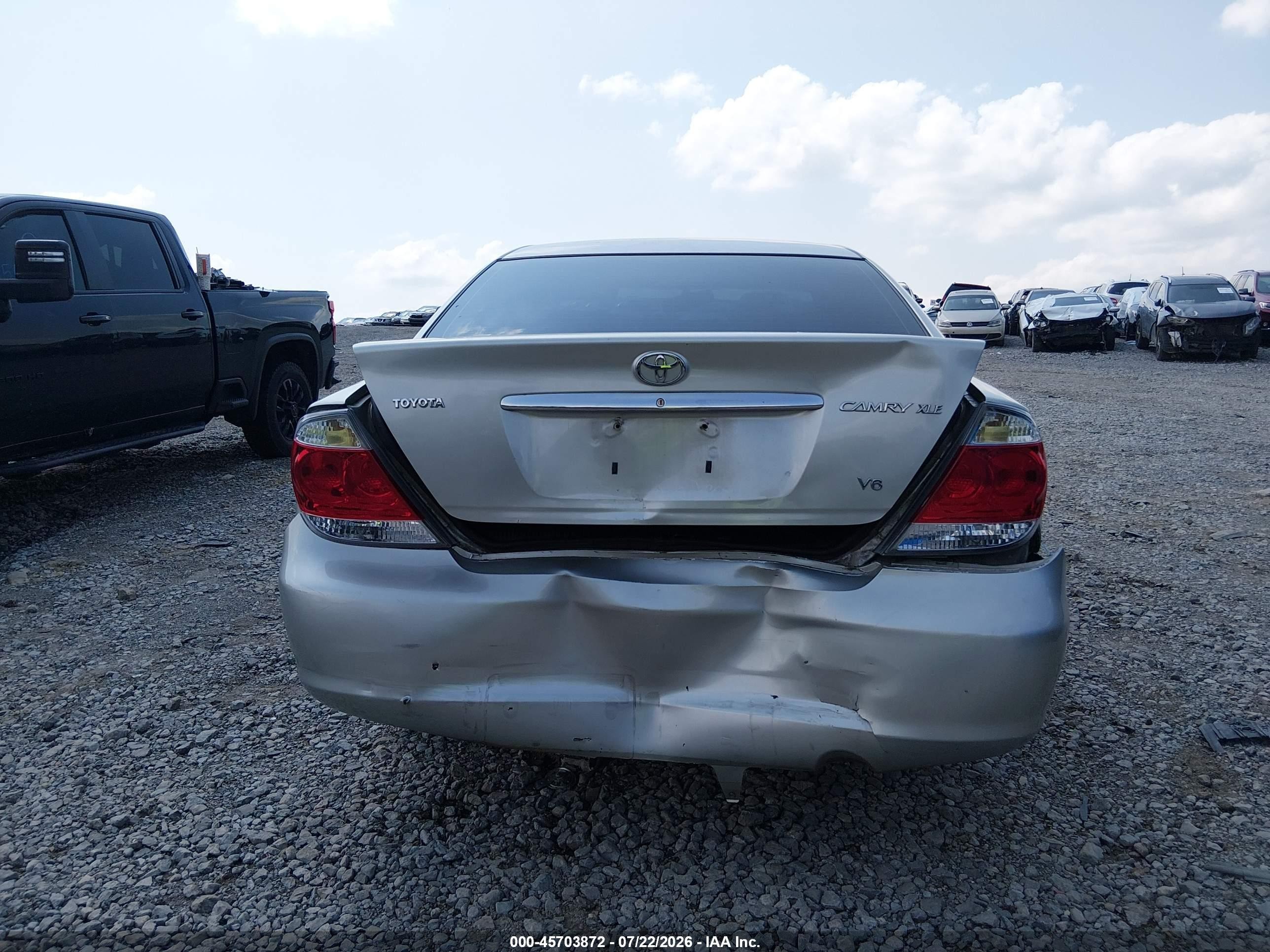 2005 Toyota Camry Xle V6 Silver vin: 4T1BF30K45U086175
