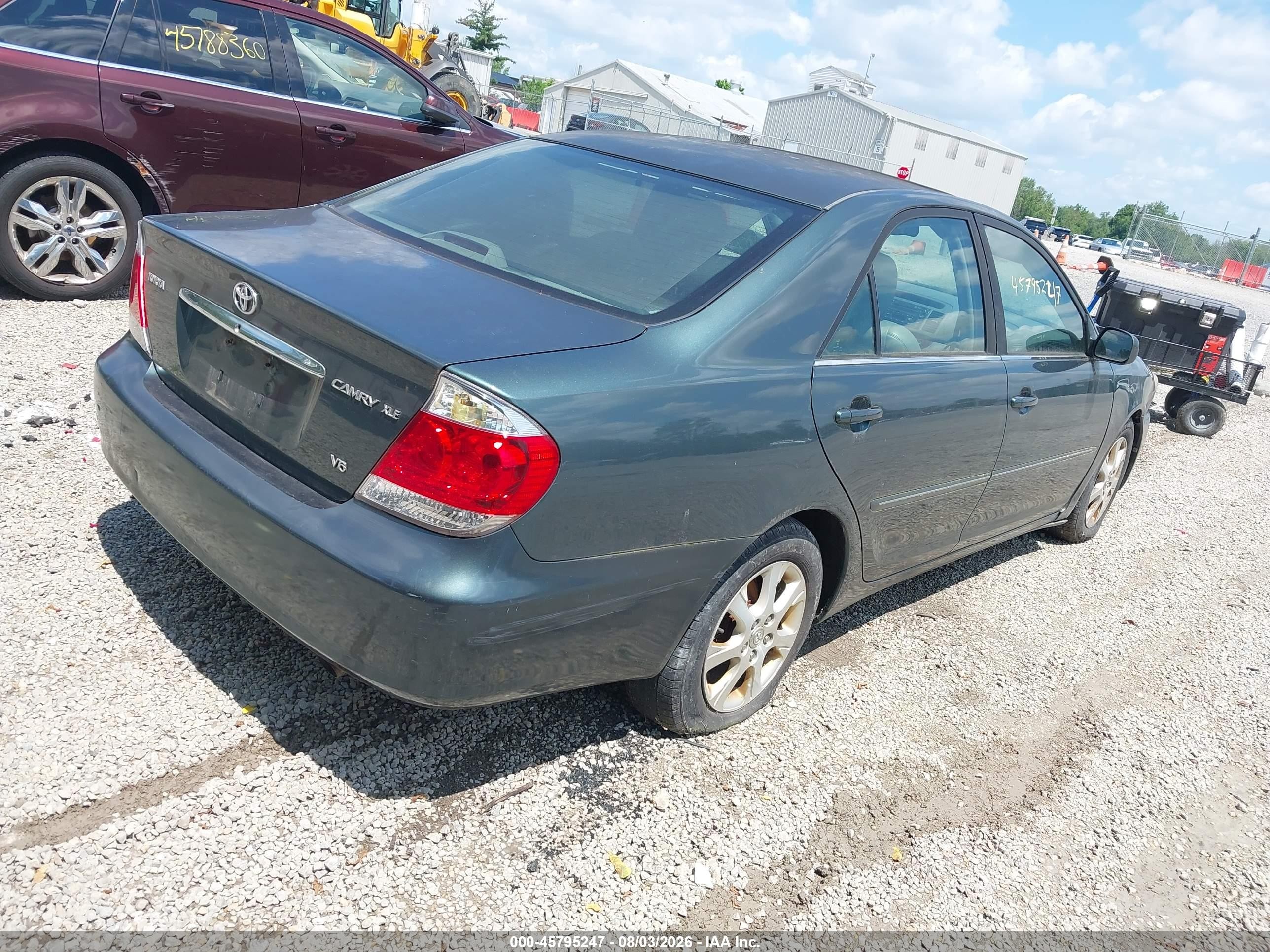 2005 Toyota Camry Xle V6 Зеленый vin: 4T1BF30K45U095216
