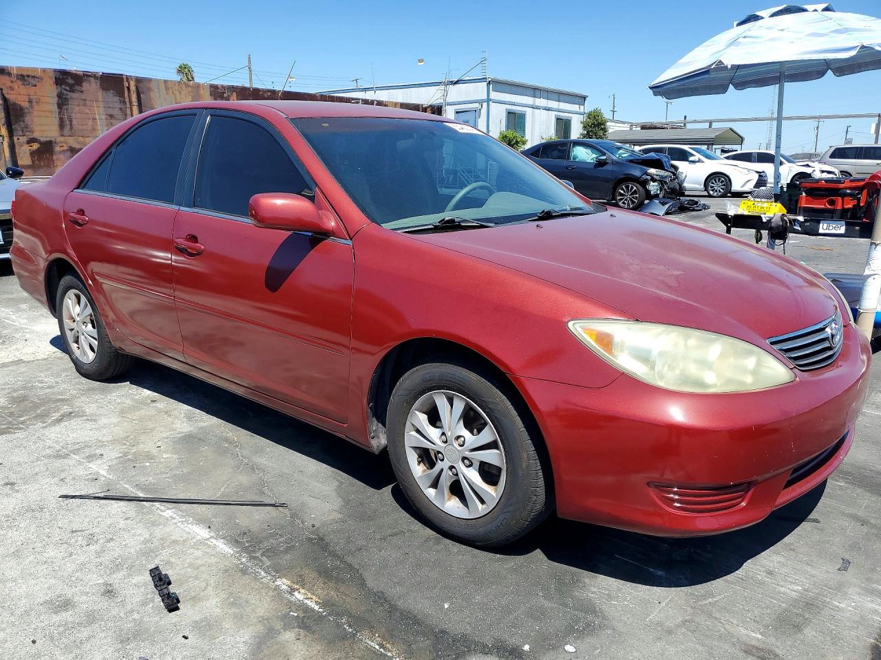 2005 Toyota Camry Le V6 Red vin: 4T1BF30K45U097998