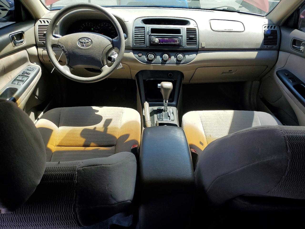 2005 Toyota Camry Le V6 Red vin: 4T1BF30K45U097998