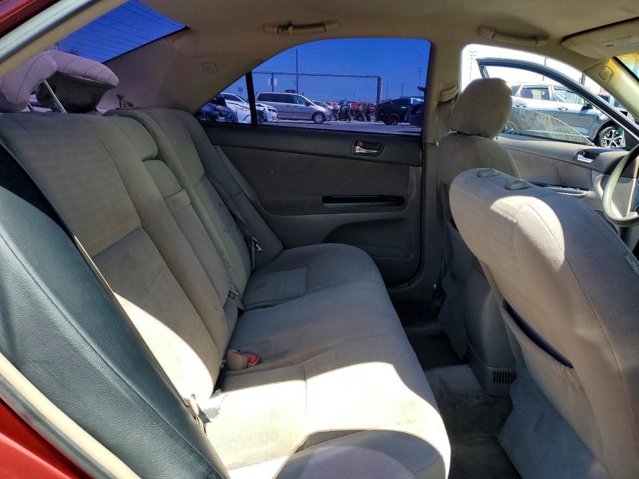 2005 Toyota Camry Le V6 Red vin: 4T1BF30K45U097998