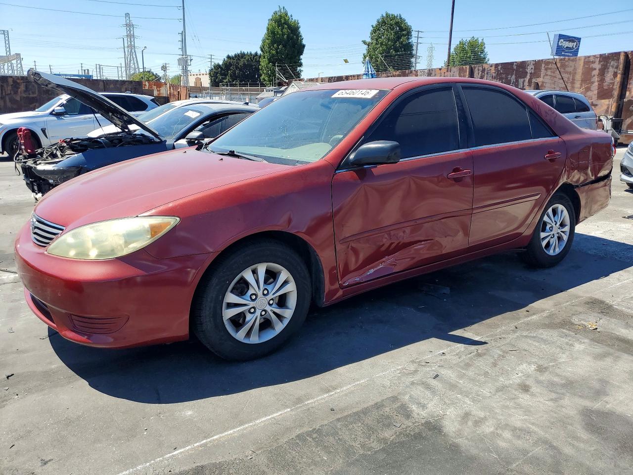 2005 Toyota Camry Le V6 Red vin: 4T1BF30K45U097998