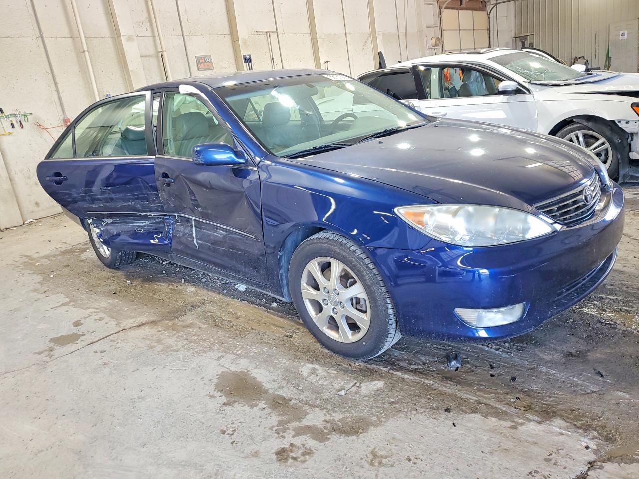 2005 Toyota Camry Xle V6 Blue vin: 4T1BF30K45U101208