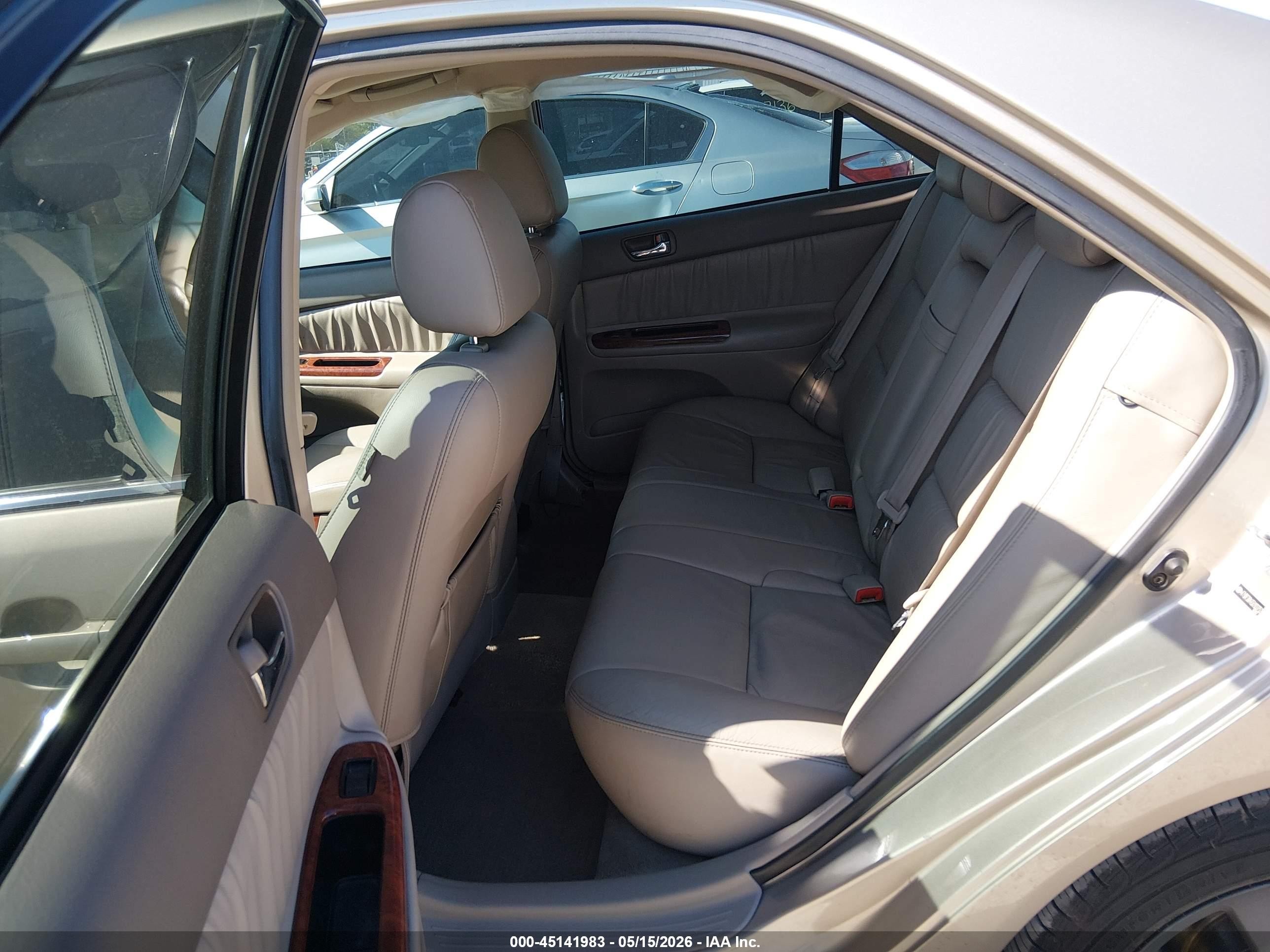 2005 Toyota Camry Xle V6 Желто-коричневый vin: 4T1BF30K45U103752