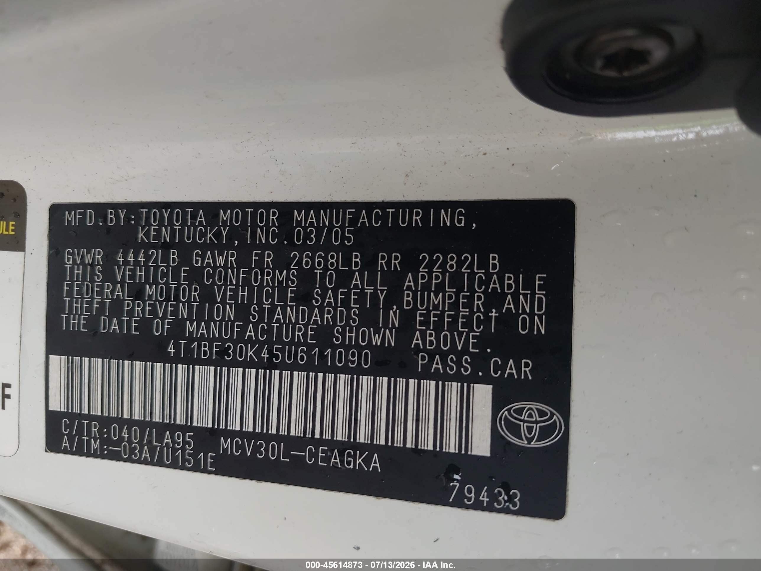 2005 Toyota Camry Xle V6 White vin: 4T1BF30K45U611090