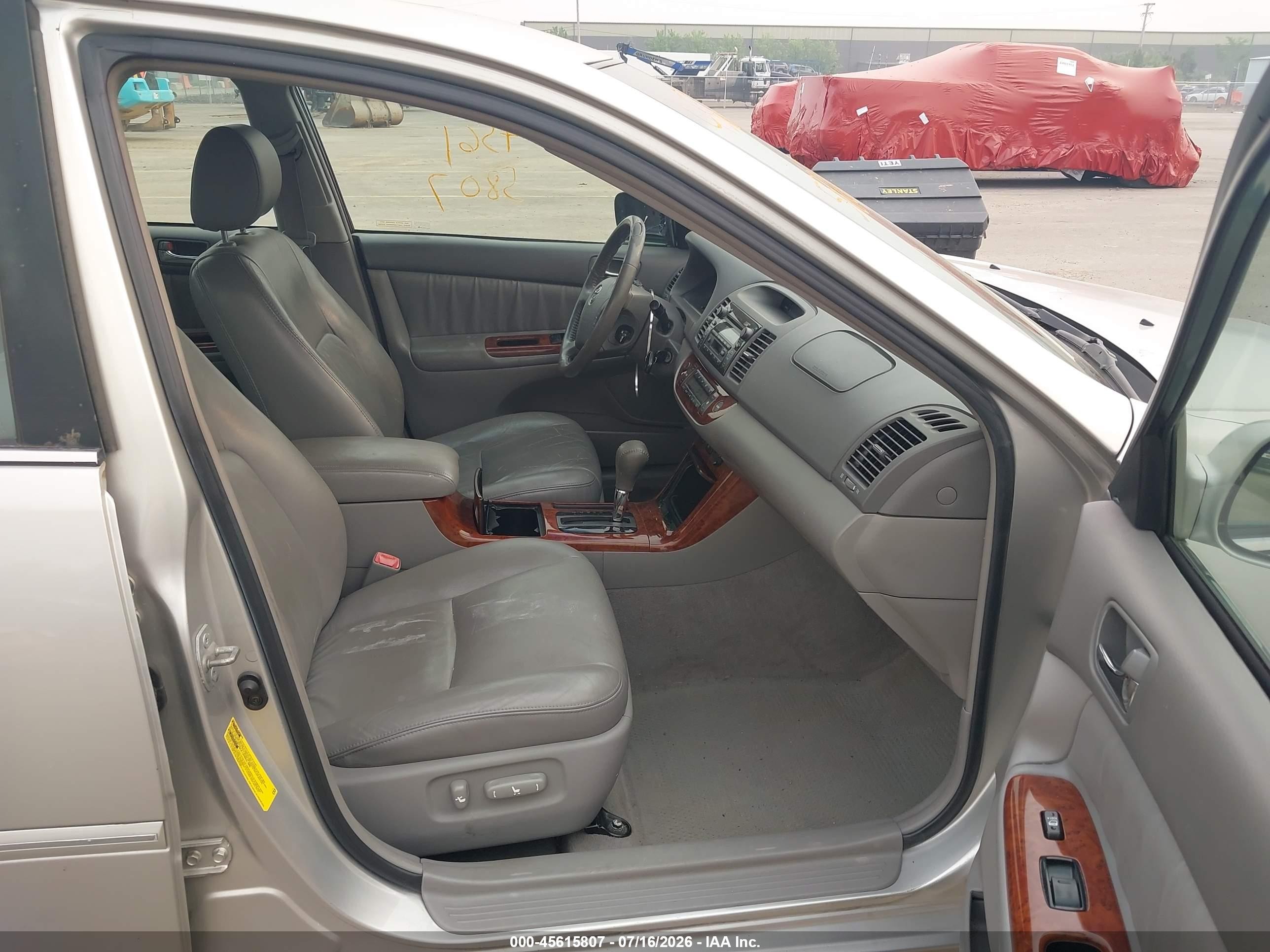 2005 Toyota Camry Xle V6 Серый vin: 4T1BF30K45U619075
