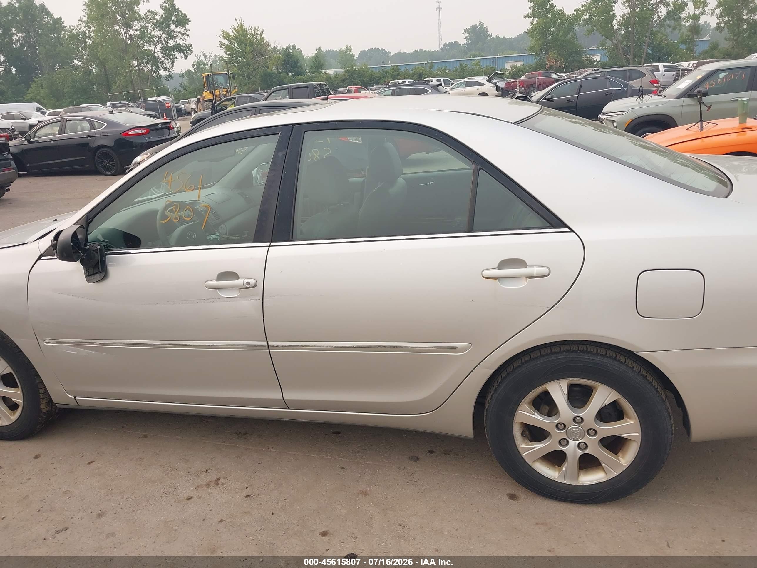 2005 Toyota Camry Xle V6 Серый vin: 4T1BF30K45U619075