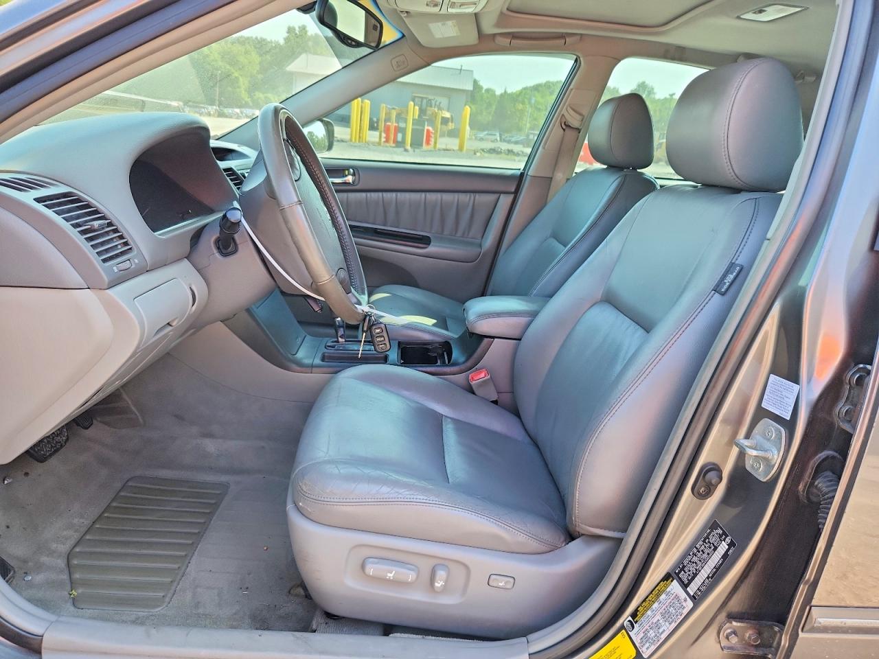 2005 Toyota Camry Xle V6 Charcoal vin: 4T1BF30K45U620050