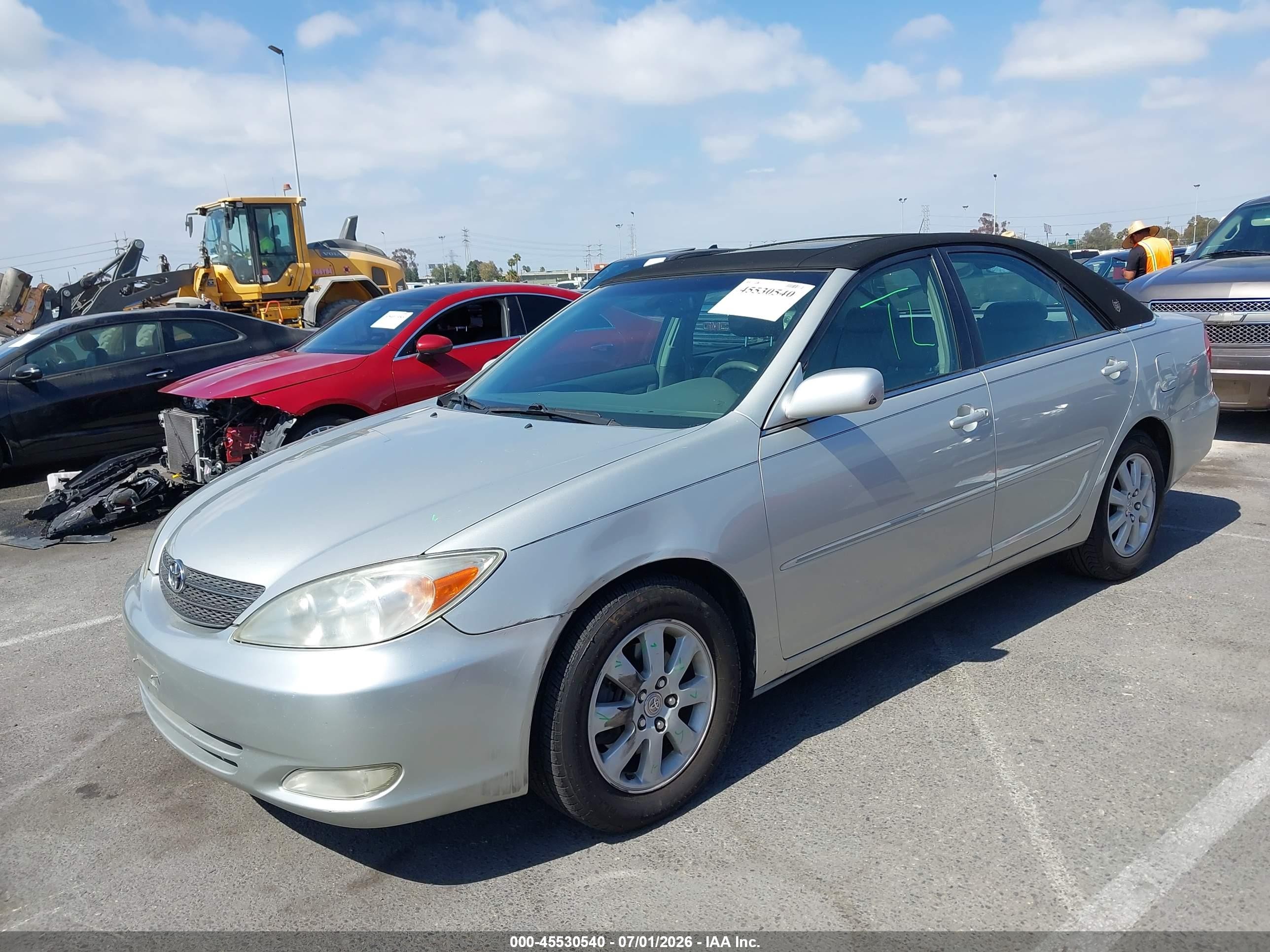 2003 Toyota Camry Xle V6 Серебряный vin: 4T1BF30K53U042683